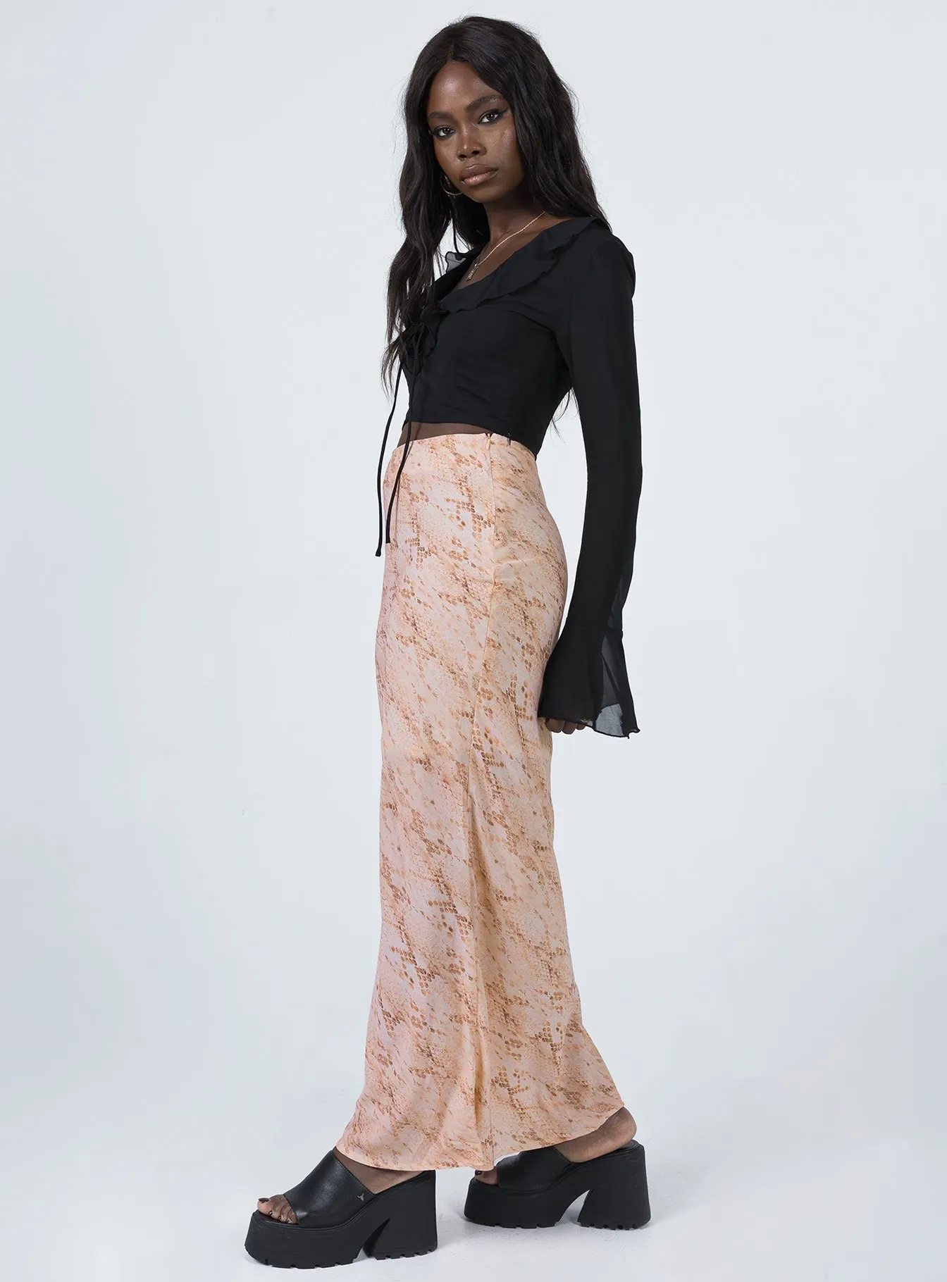 Rayna Maxi Skirt Snake Outfit Lineup Simple Motion