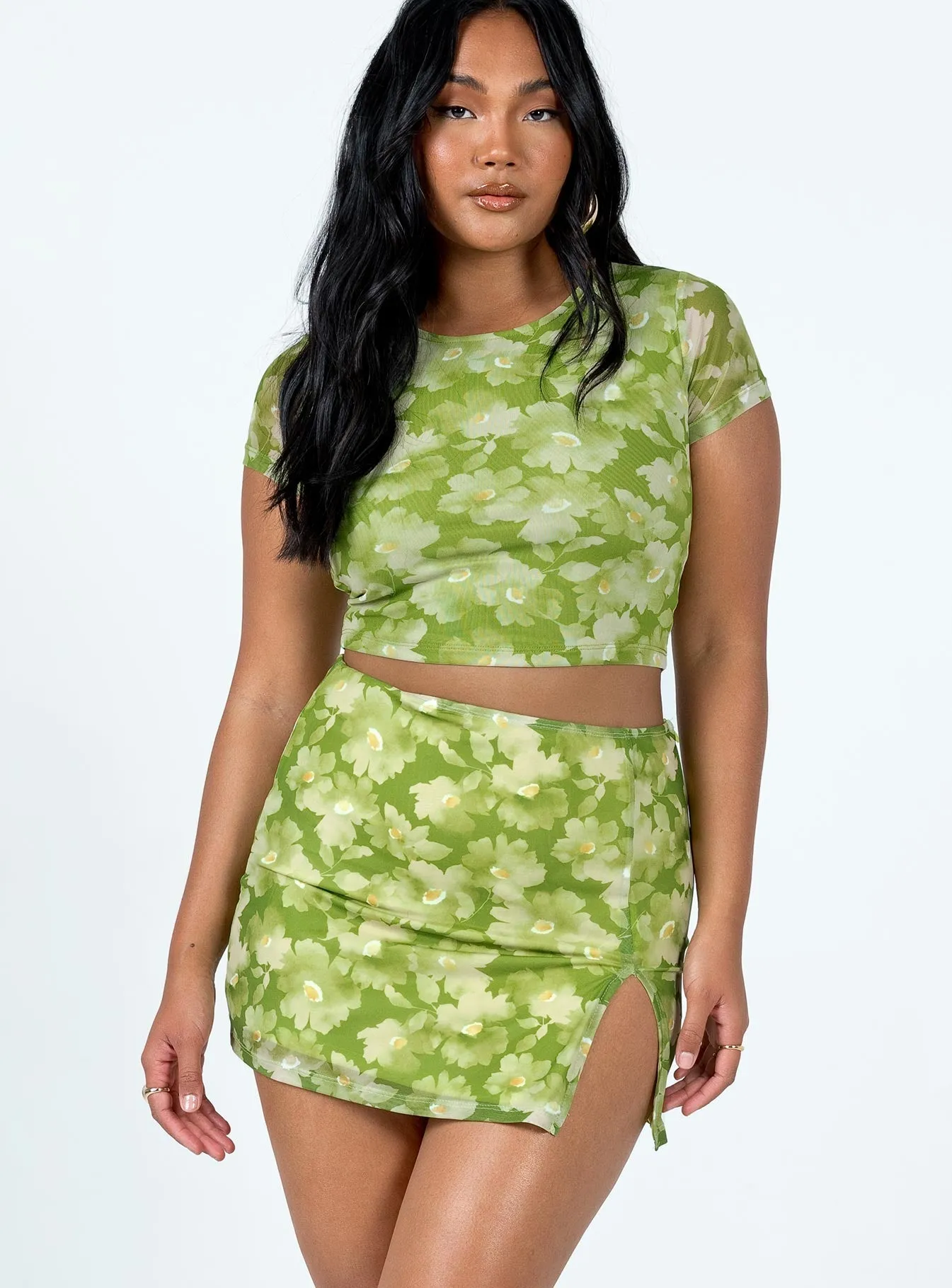 Piama Mini Skirt Green Vibrant Flow Outfit Lookbook