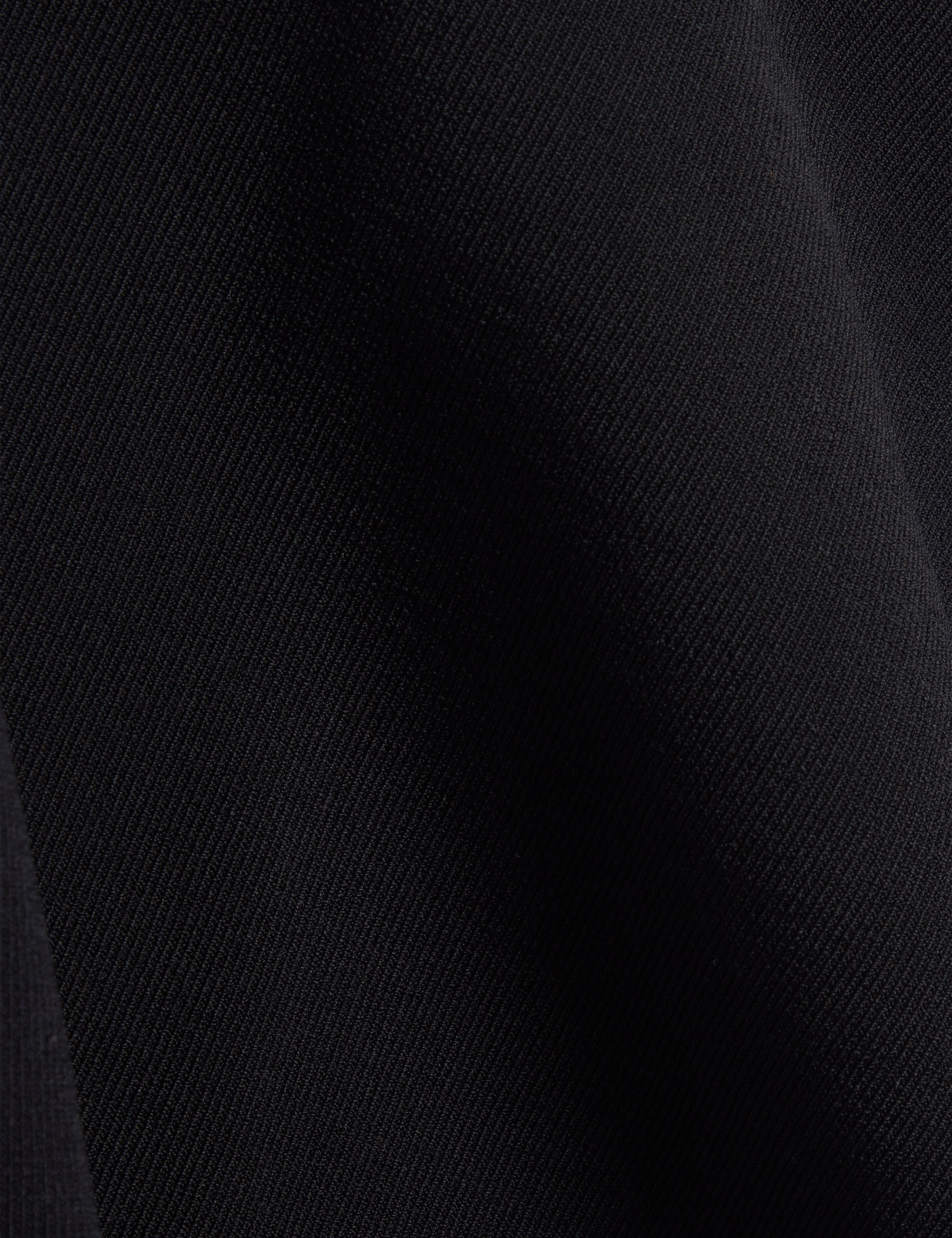 REGINAH | BLACK Simple Aesthetic UPF Protection