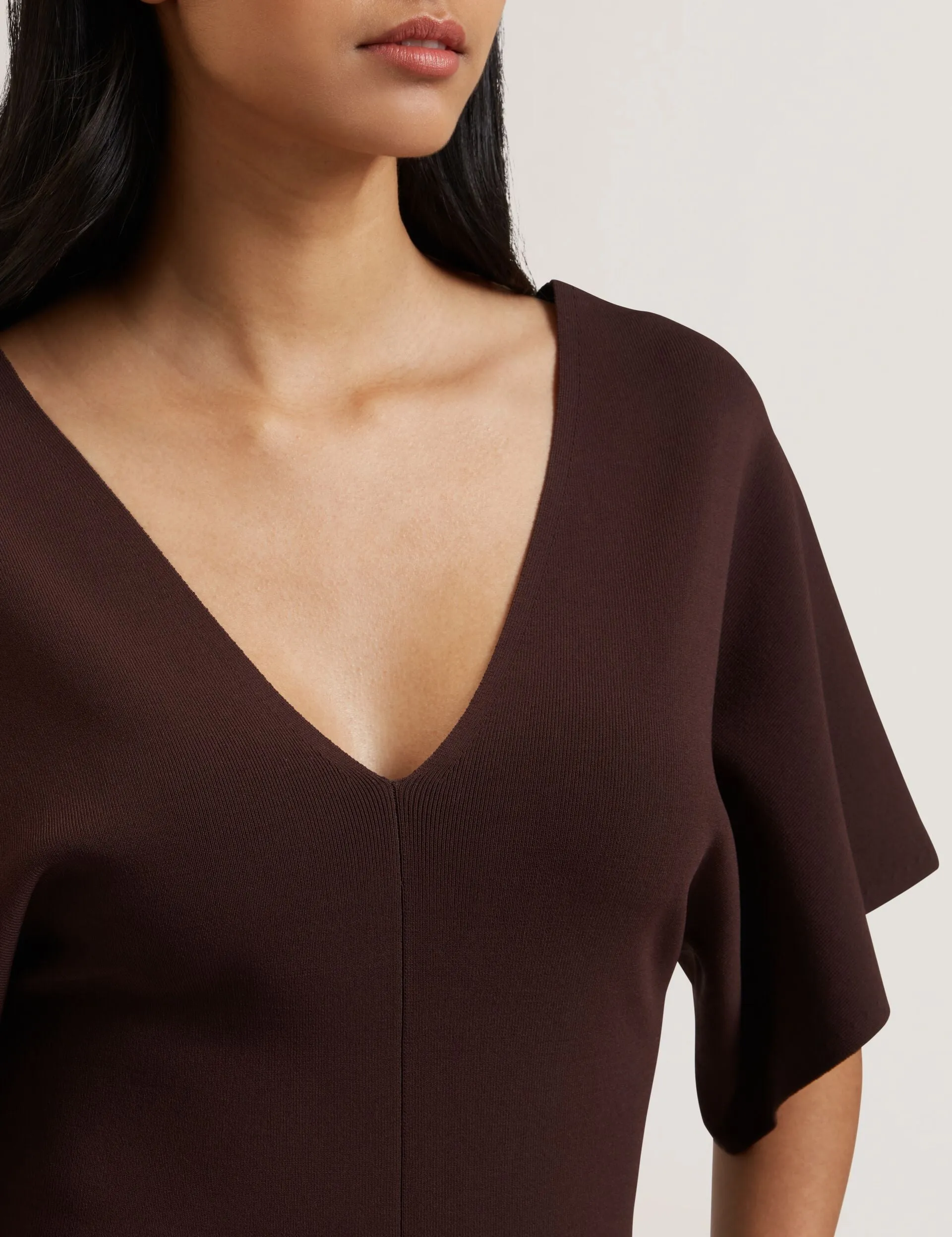 REGINAH | DK-BROWN Multi Directional Stretch