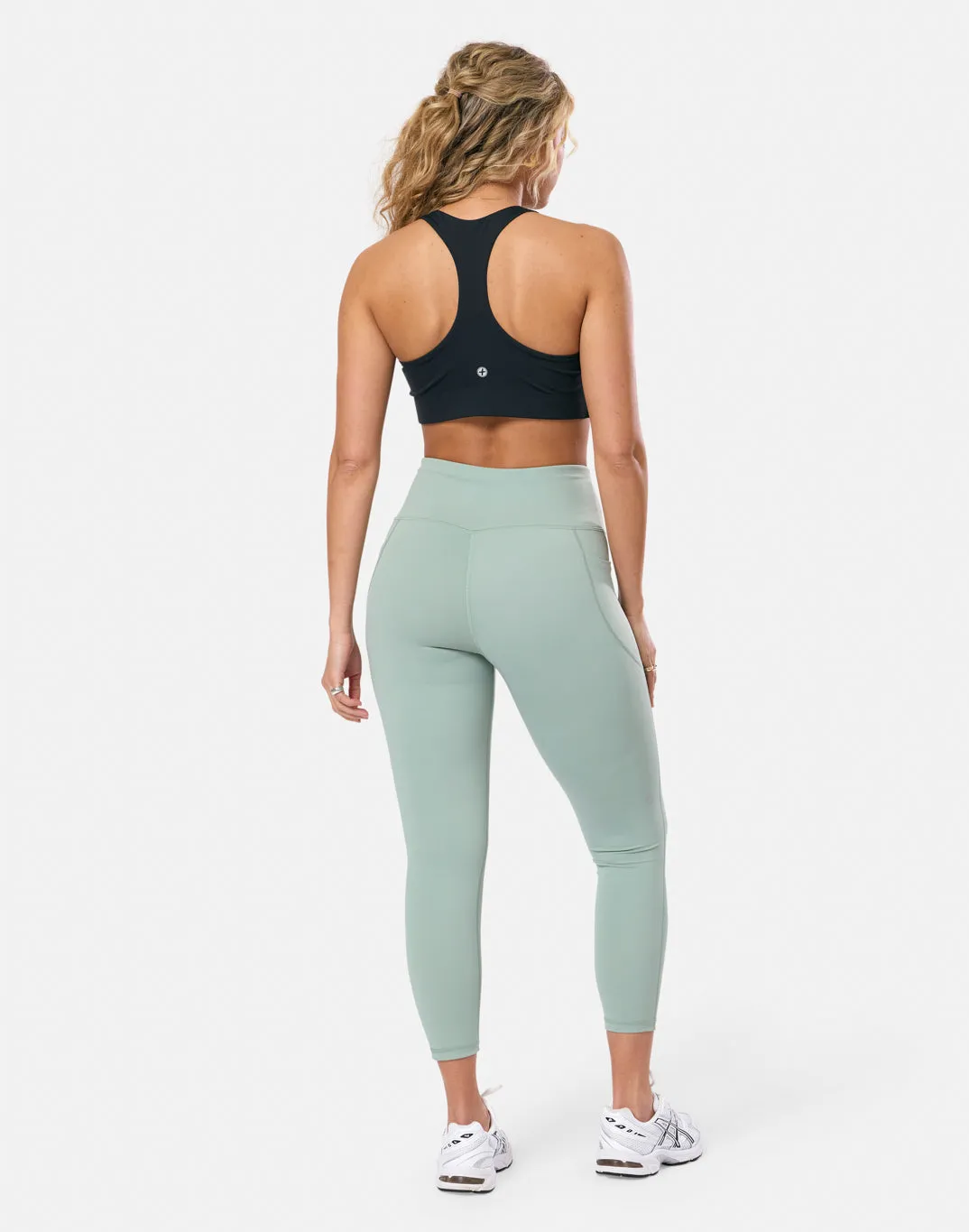 Strong Glow Relentless 7/8 Legging in Summer Green