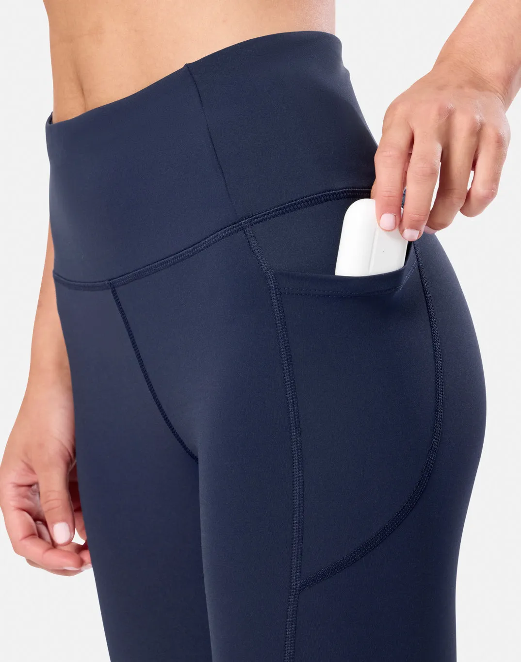 Relentless 7/8 Legging in Twilight Navy StaticFreeLining