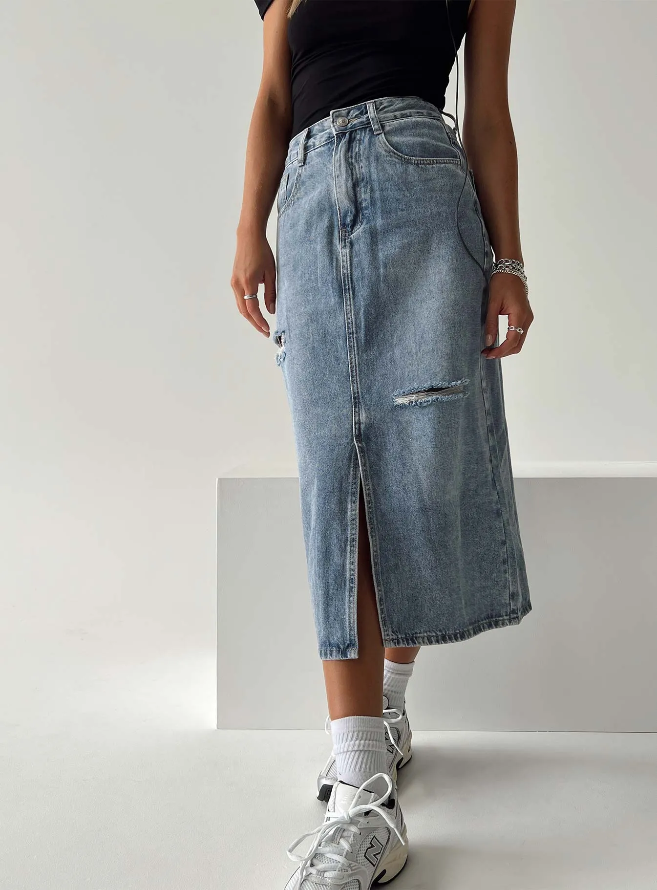 Belsie Midi Skirt Light Wash Denim Tie Dye Style