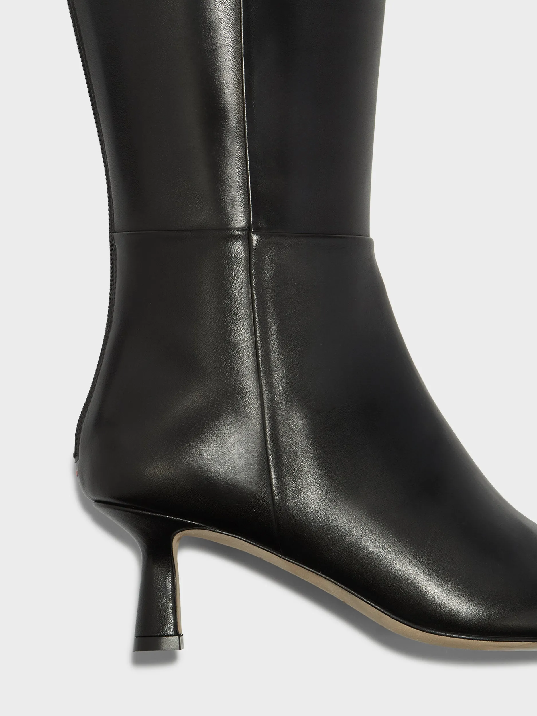 Elastic Band Multi Use Rhea Chiseled Boots