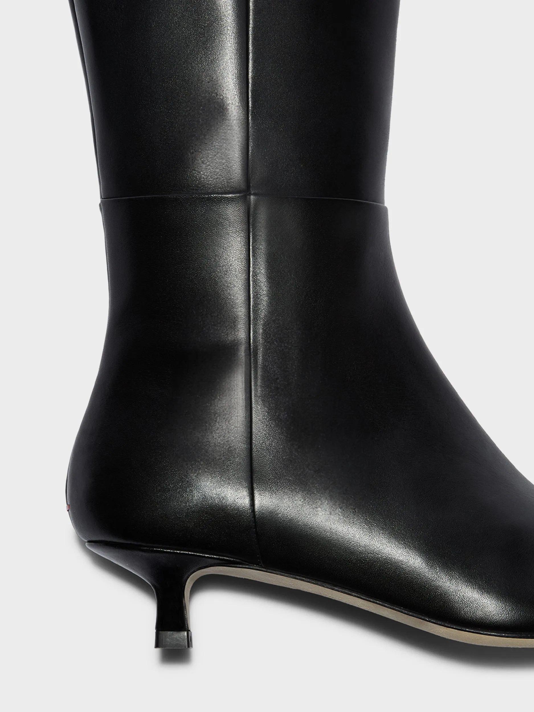 Sabrina Knee-High Boots Long Haul Stylish Design