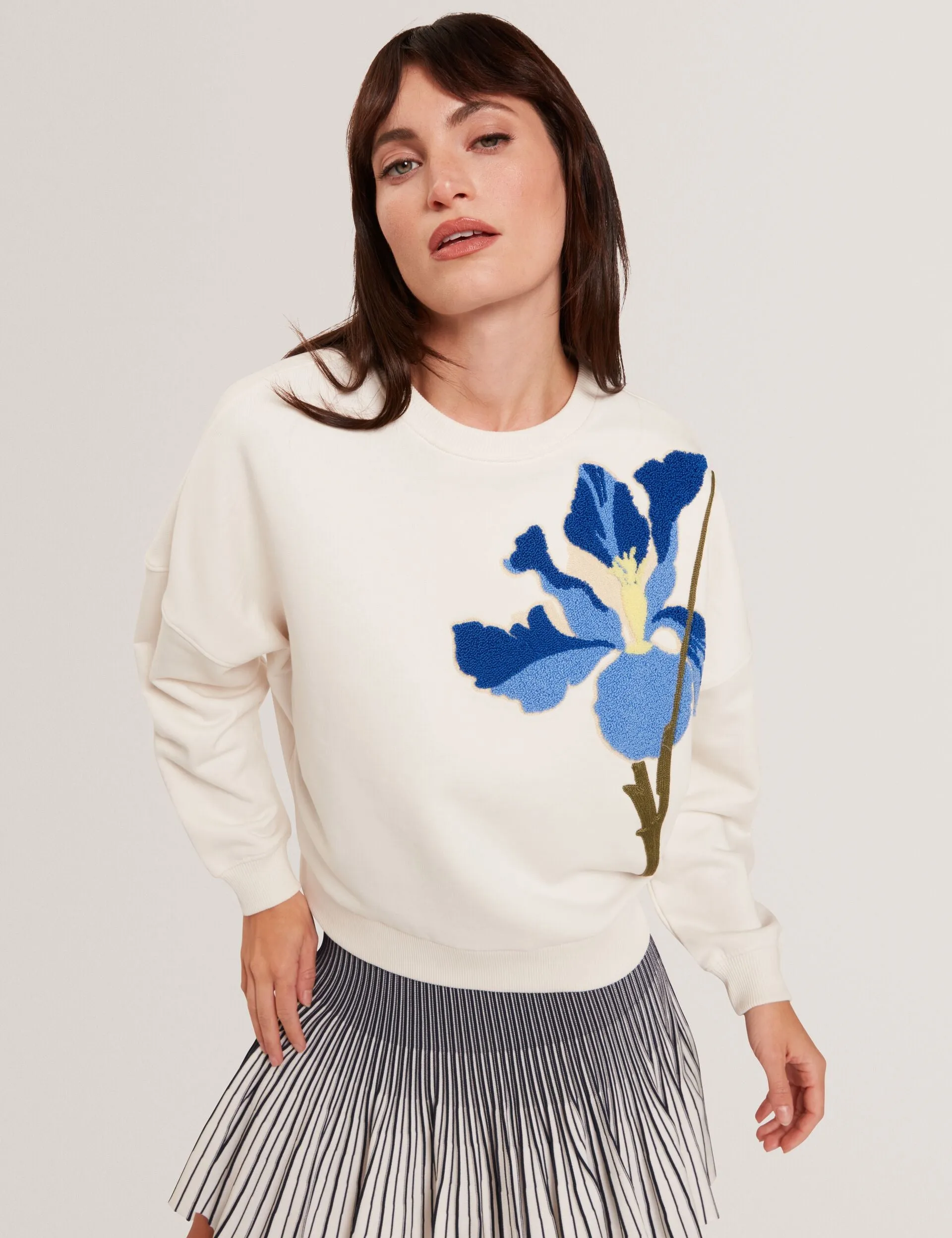 SANDERR | WHITE MultiDirectional Elasticity Temperature Regulating Knit