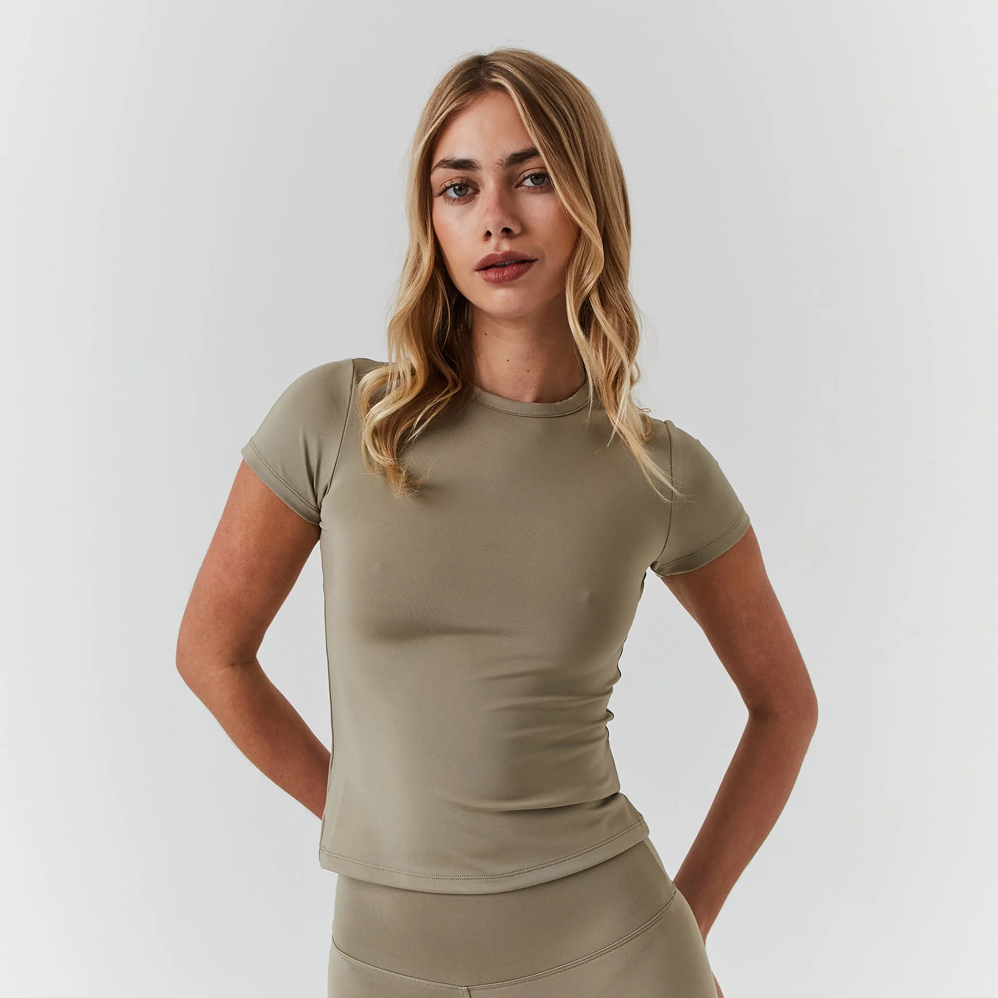 Classic Glow Flight Fit Second Skin Crop Top | Olive