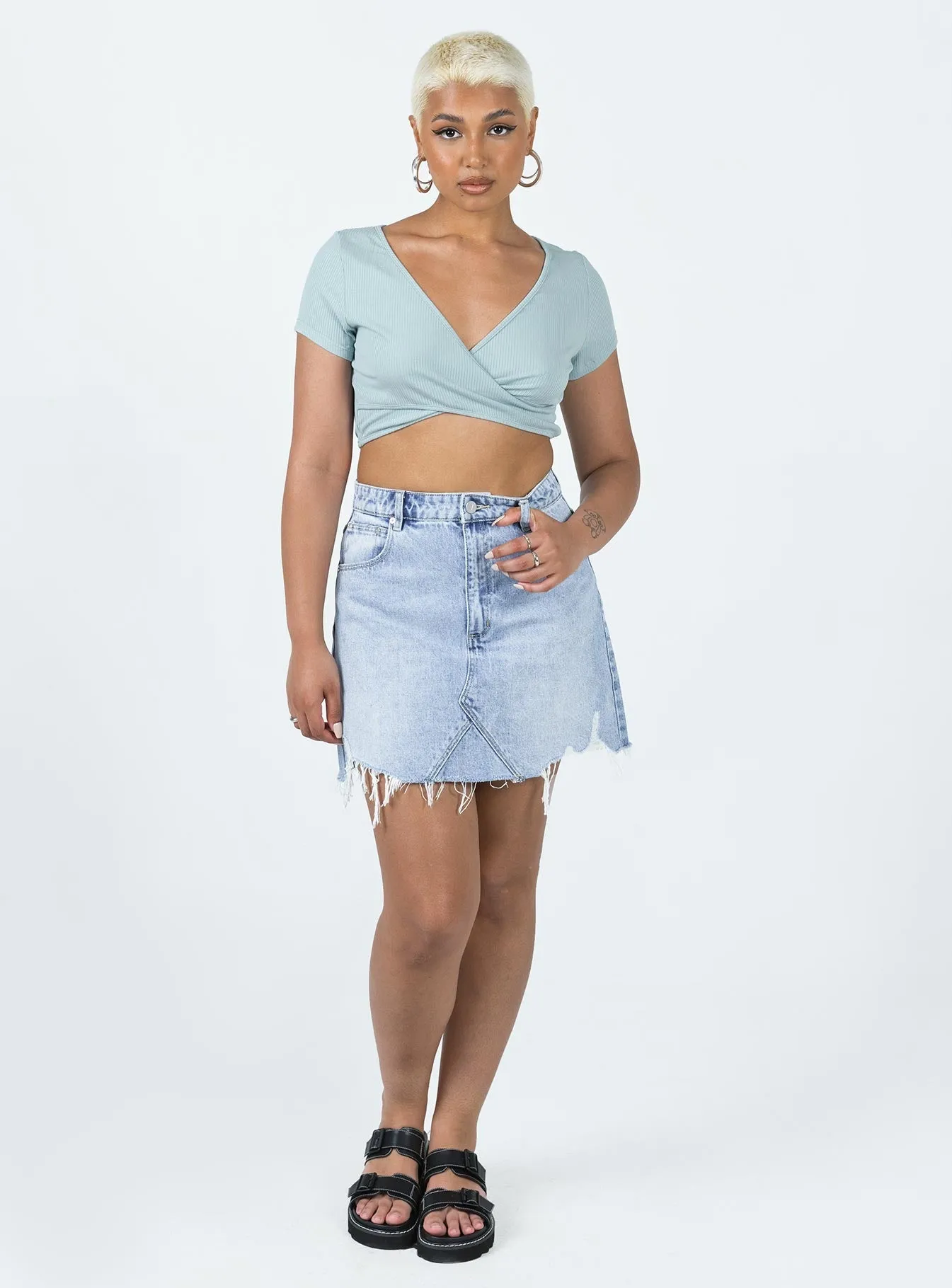Abrand Aline Skirt Rhonda Rip Mid Wash Denim Anti Pilling Treatment