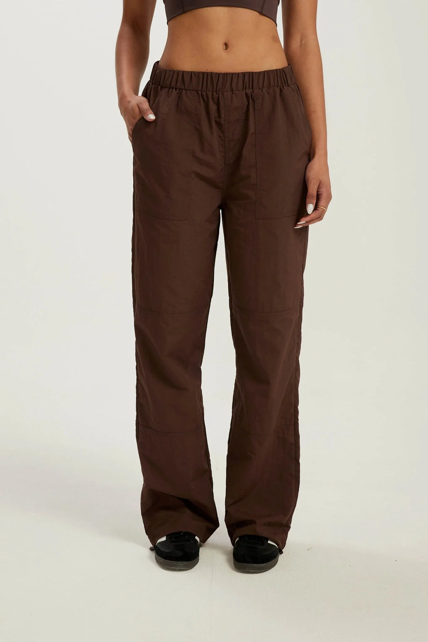 Minimalist Look Sunny Spray Parachute Pant