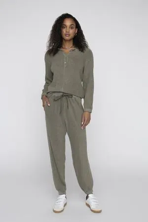 Sherpa Cropped Henley, Clay label accents