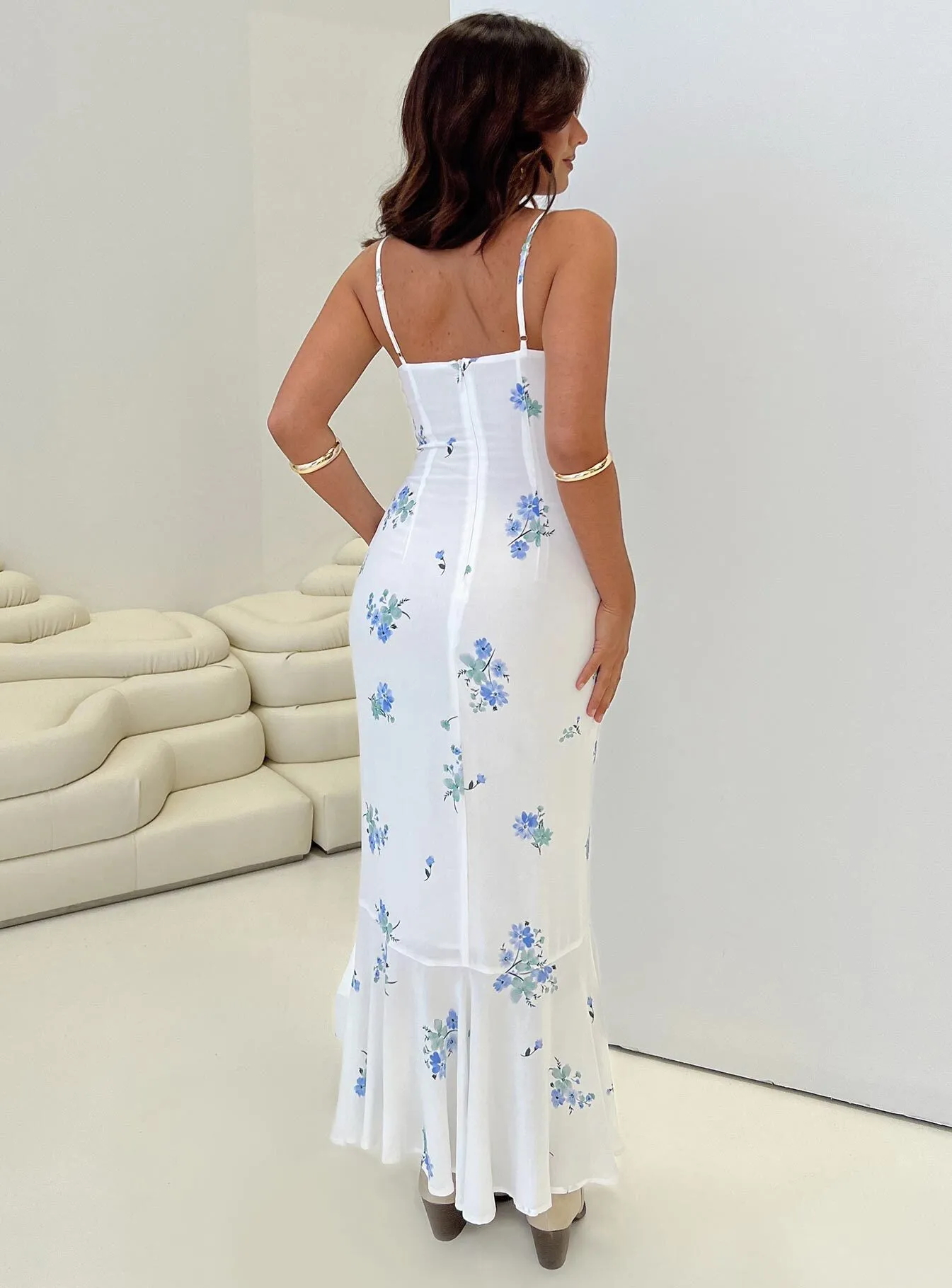 Sing Along Maxi Dress White / Blue Petite Night Appeal