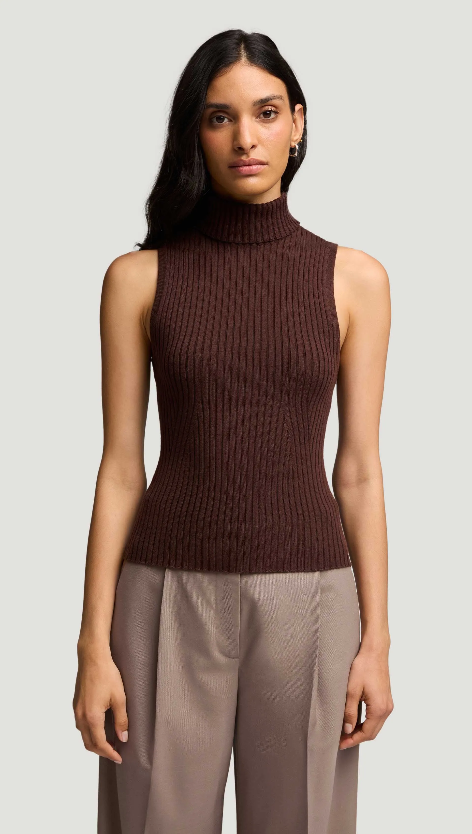 Seasonal Layered Sleeveless Turtleneck in Stretch Wool | Chocolate