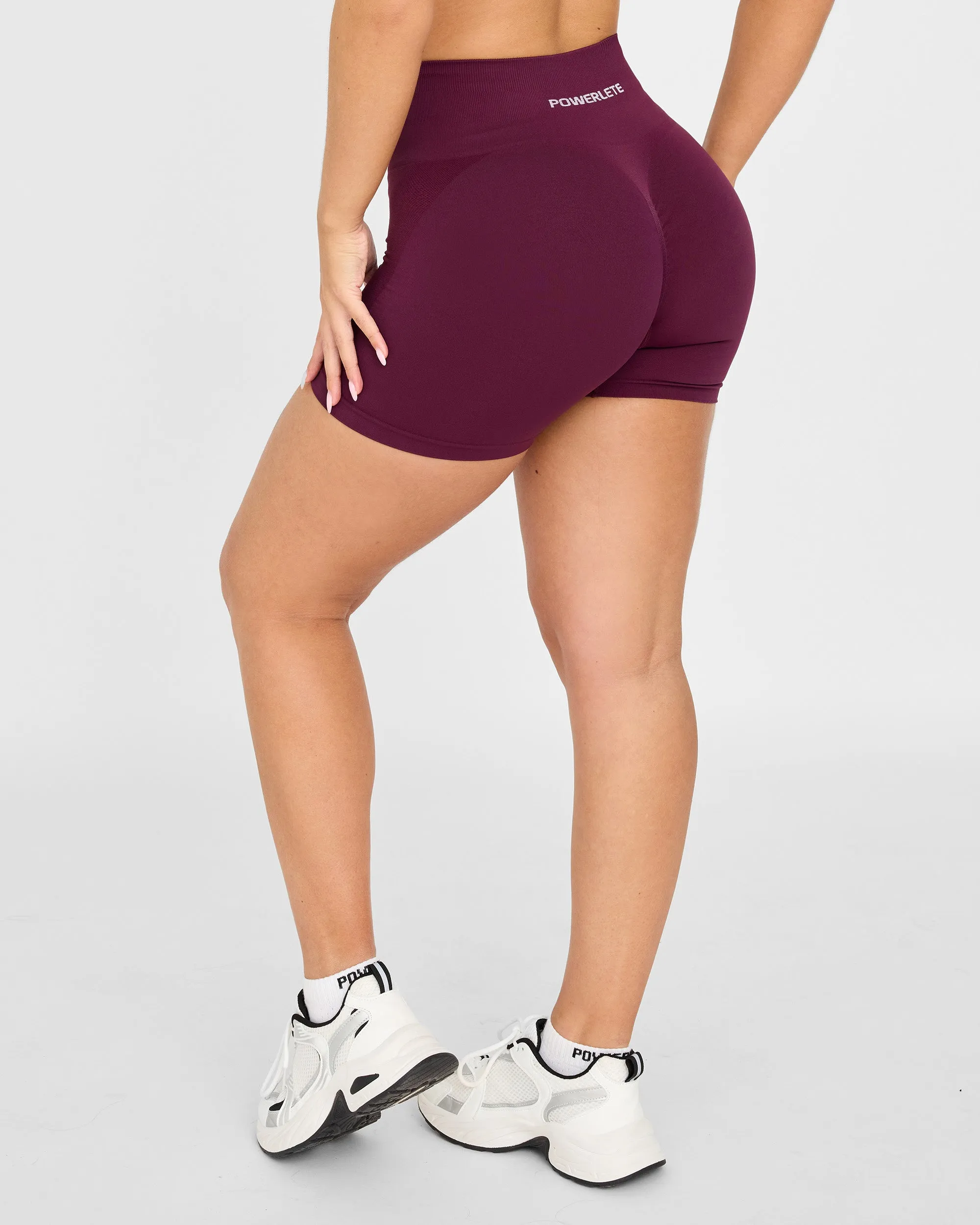 Evolve Seamless Shorts Dynamic Performance