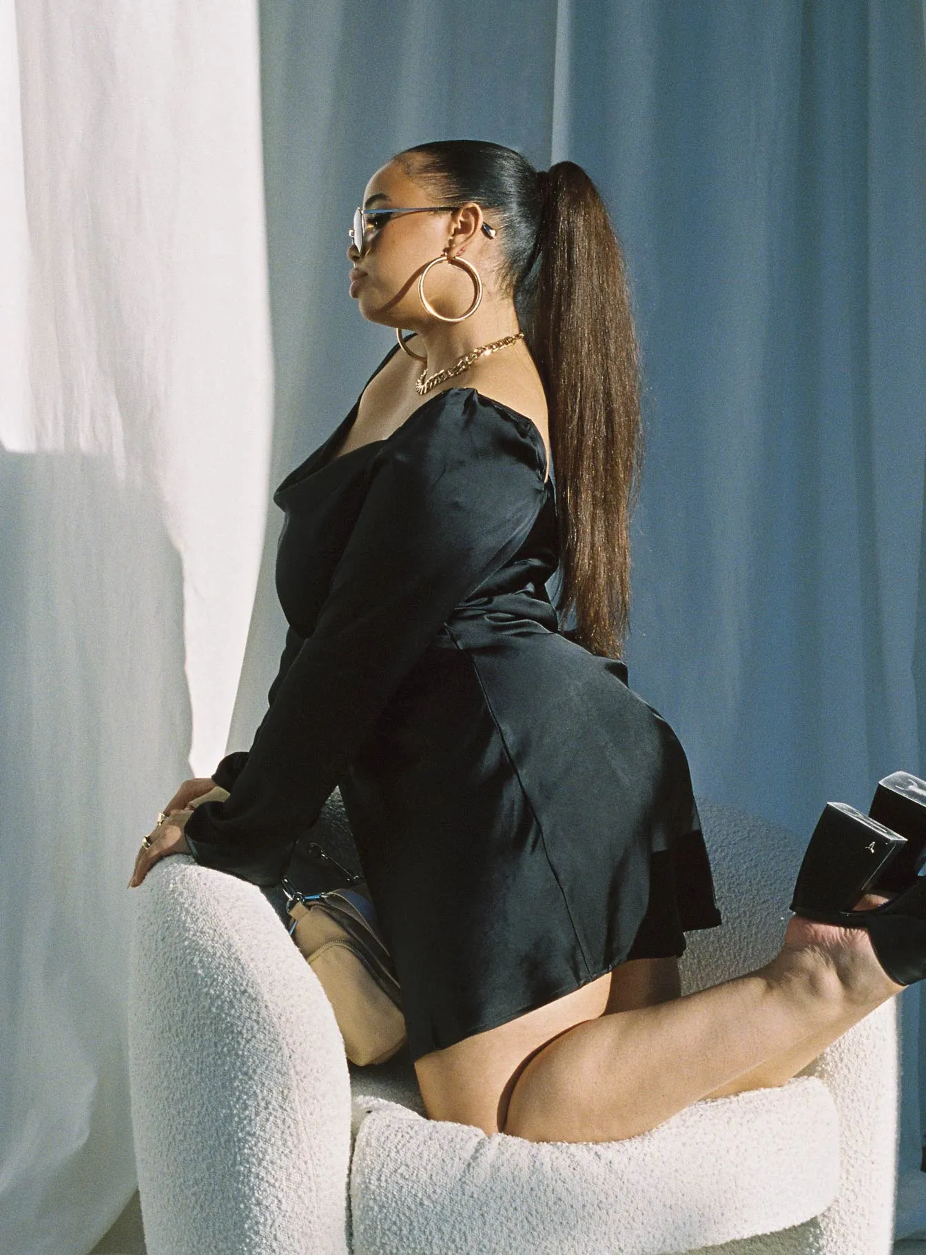 Star Power Mini Dress Black Curve High-waist