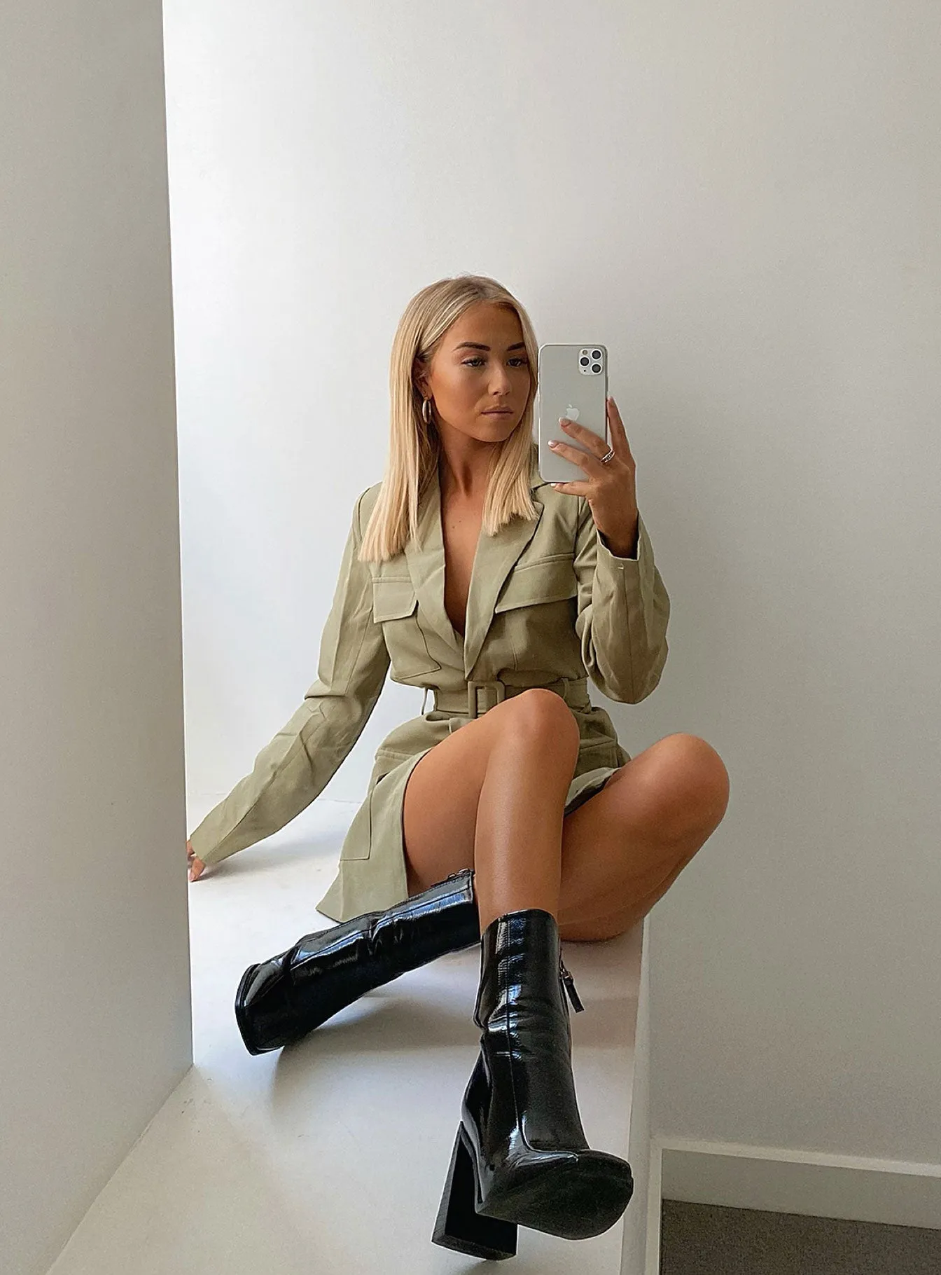 Sophisticated Tailoring Soft And Comfortable Steinway Mini Dress Green