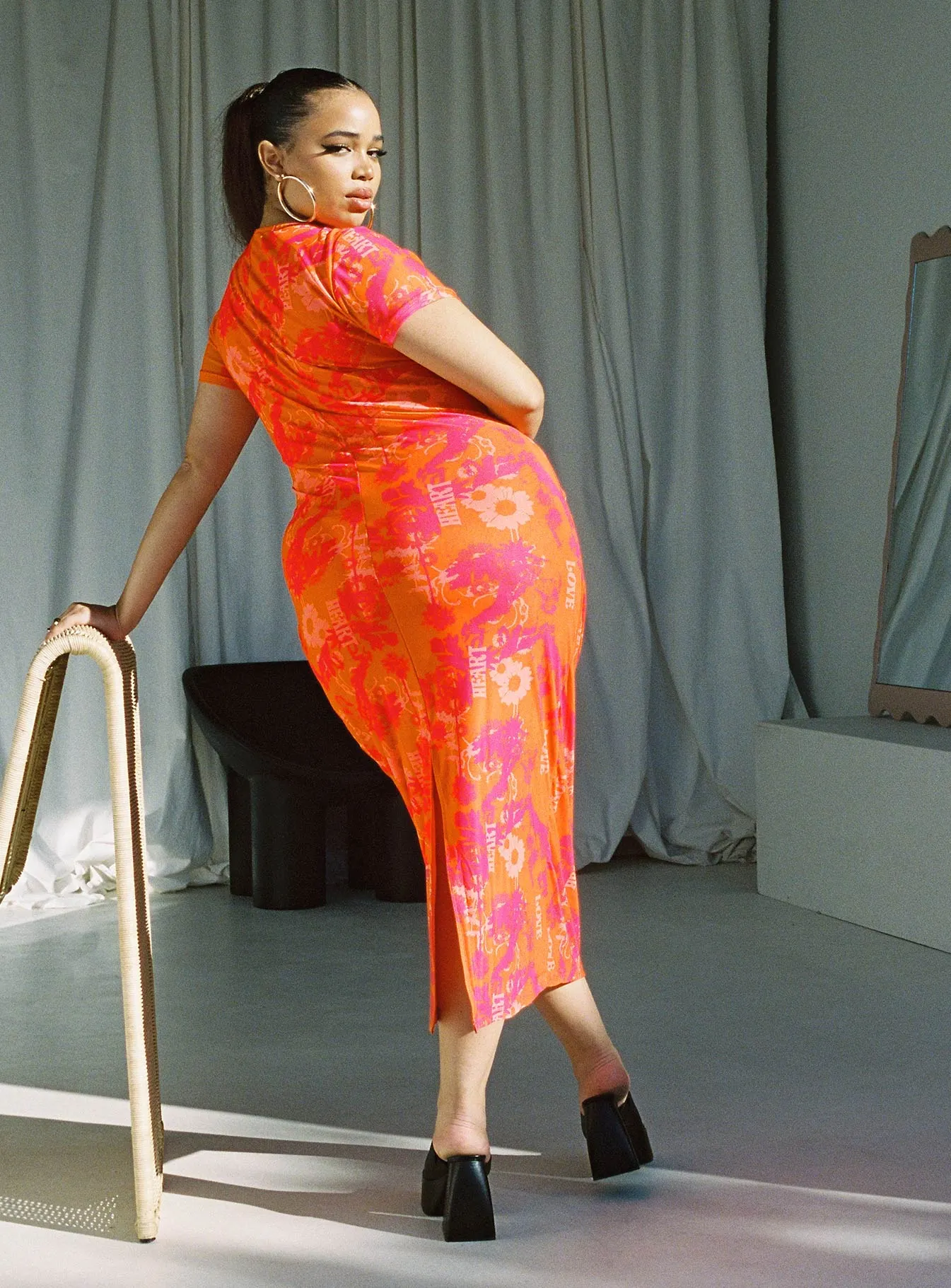 Muted Tones Special-Occasion Stella Midi Dress Orange Multi Curve