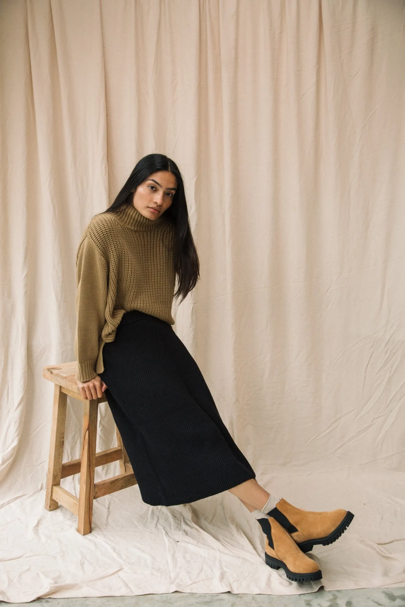 Mio Organic Cotton Knitted Skirt in Black Ocean Fit Simple Wear