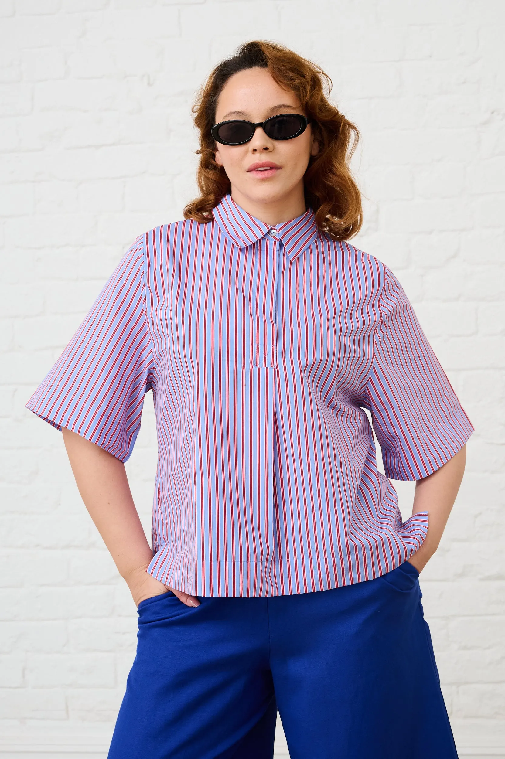 Cotton Boxy Shirt in Blue/Red Stripe Scoop neck
