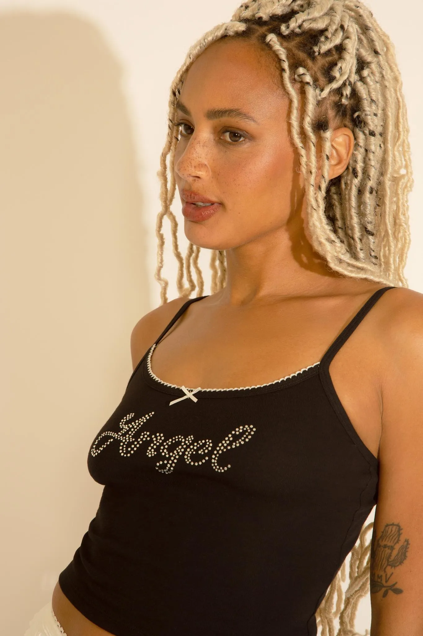 Effortless Fashion MultipurposeUse STUDDED ANGEL CROPPED TANK TOP