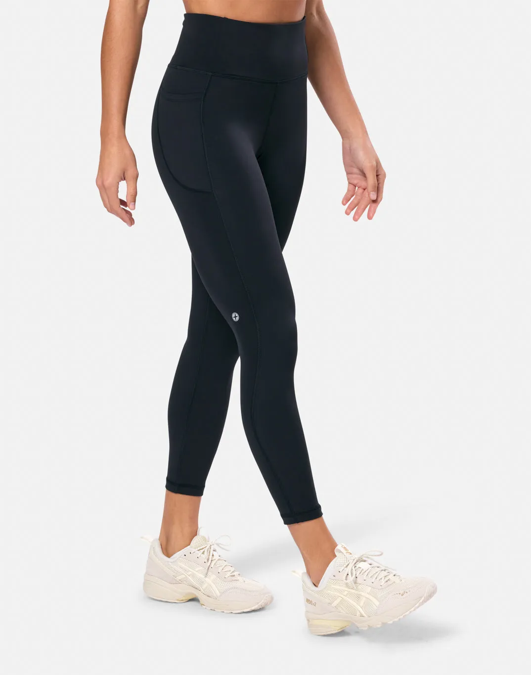 Swift 7/8th Legging in Black OdorResistantFabric Durable Reinforced Edges