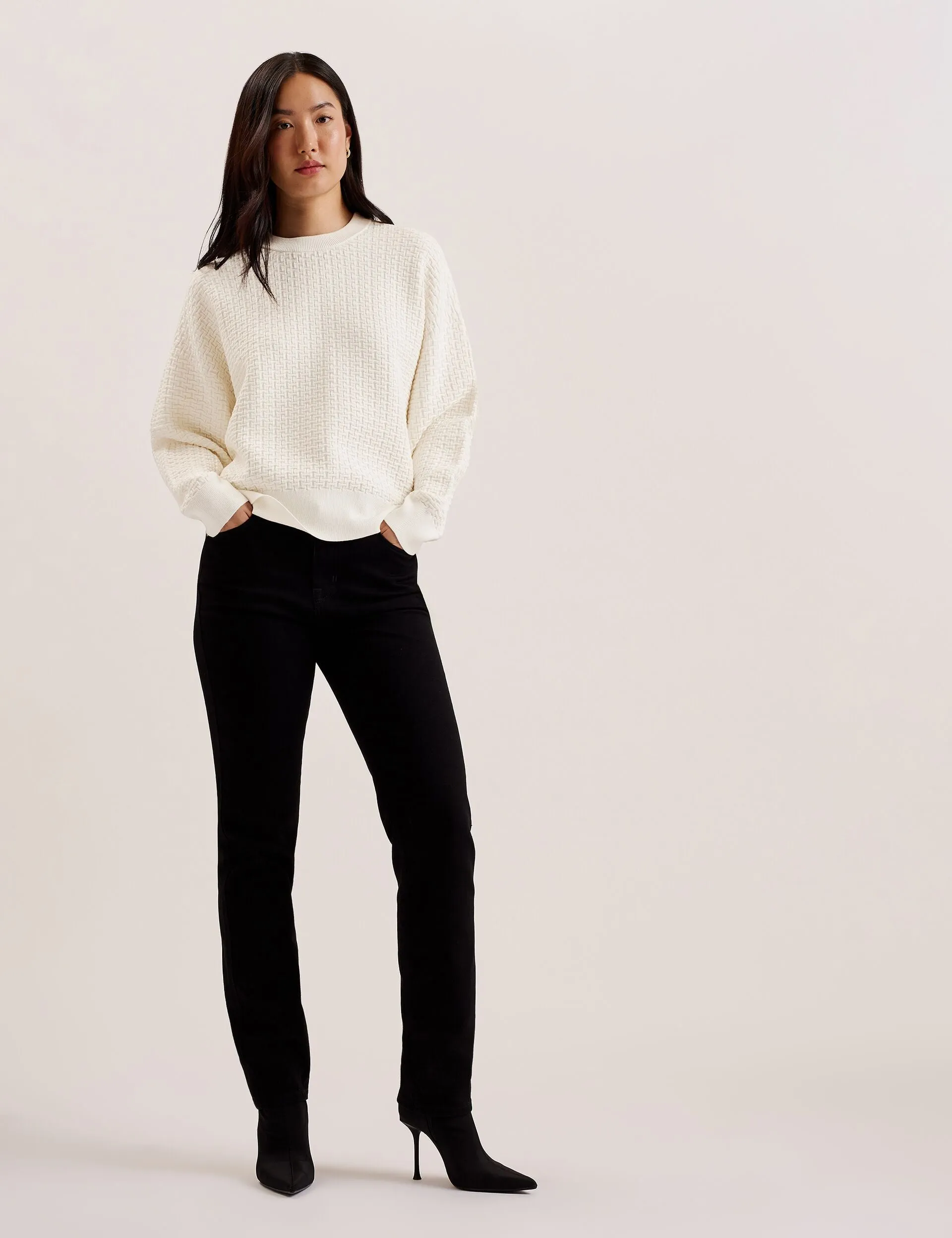 TEDTYY | IVORY Knit Reinforced Edges Go-To Fit