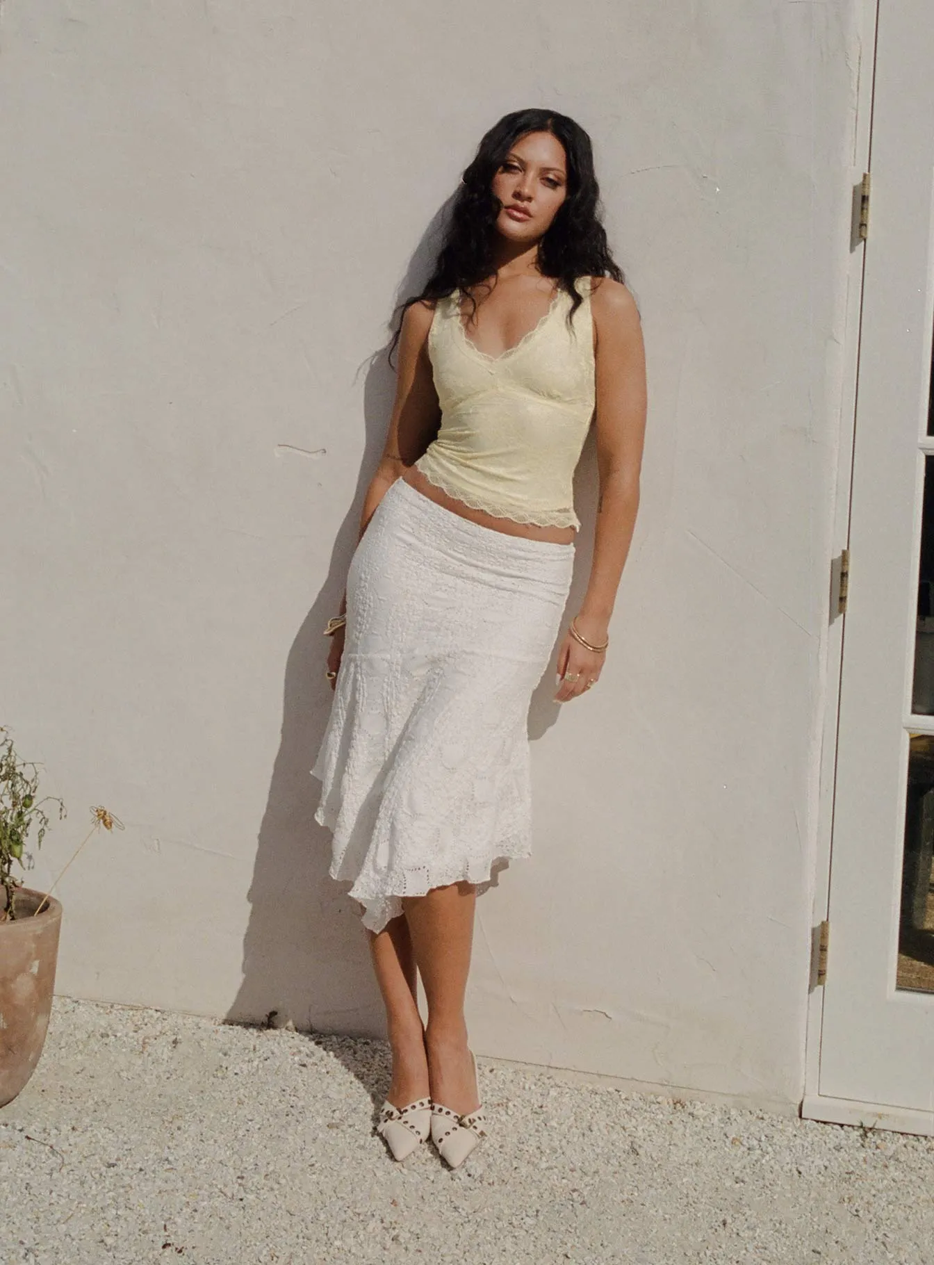 The Escape Midi Skirt White Oversized style Outfit Lookbook