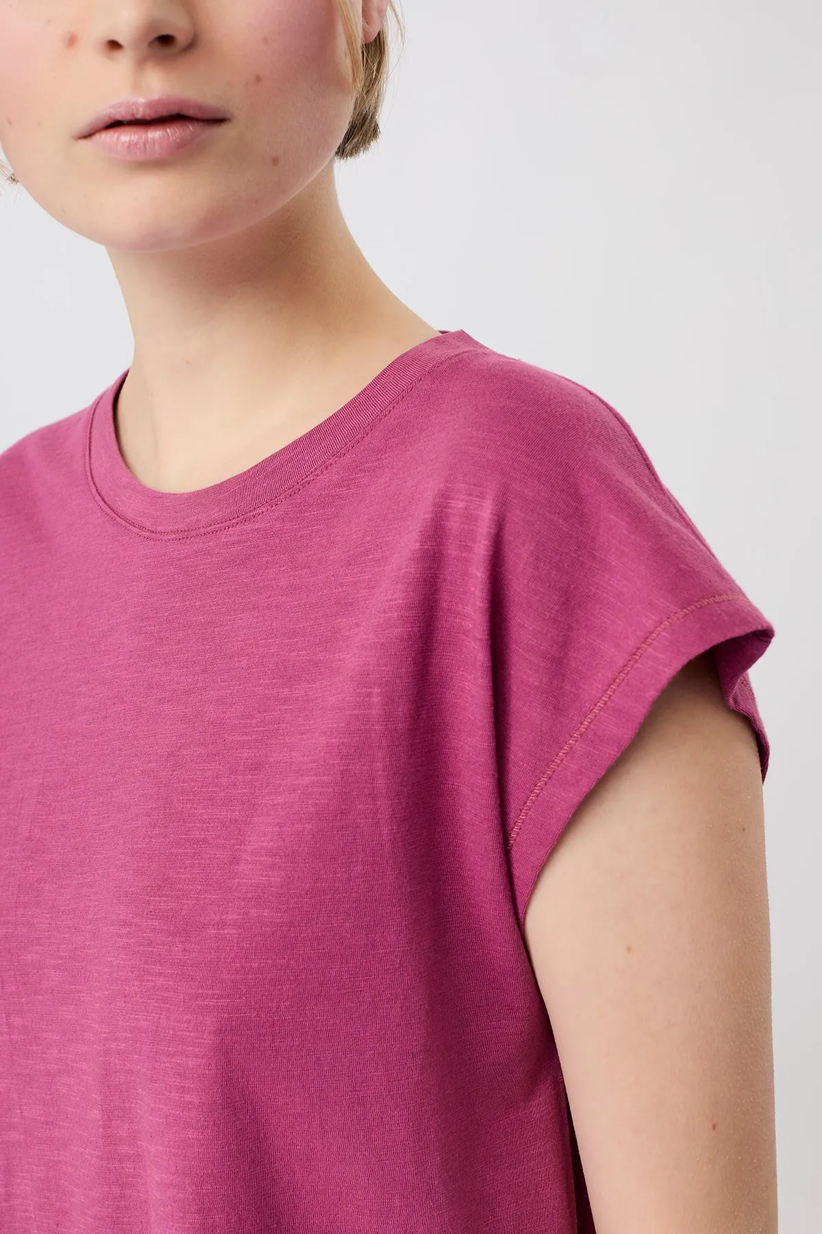 Simple and Comfortable Light and Comfortable Train Today Top - Mulberry