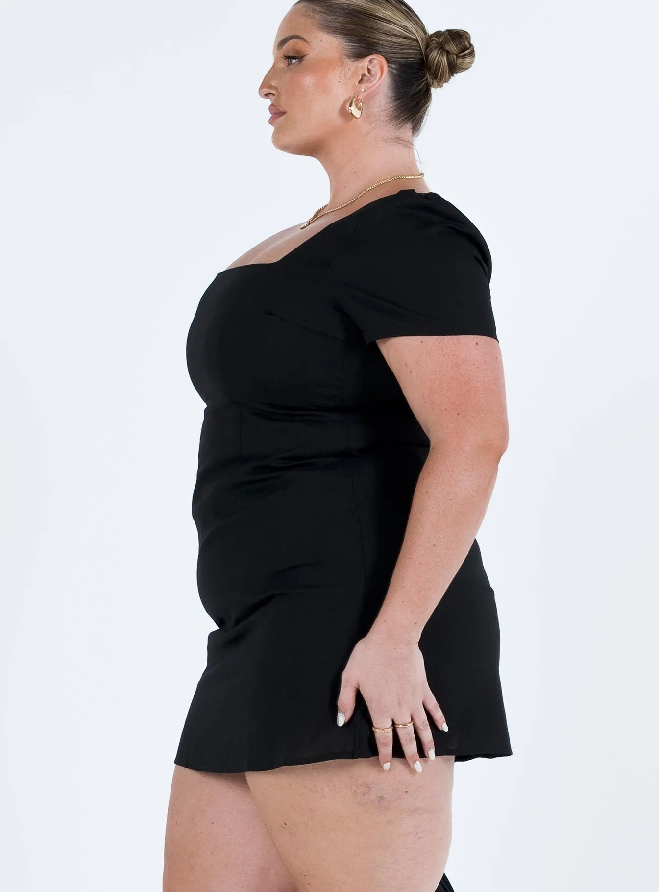 Hastings Mini Dress Black Curve Fresh Aesthetic