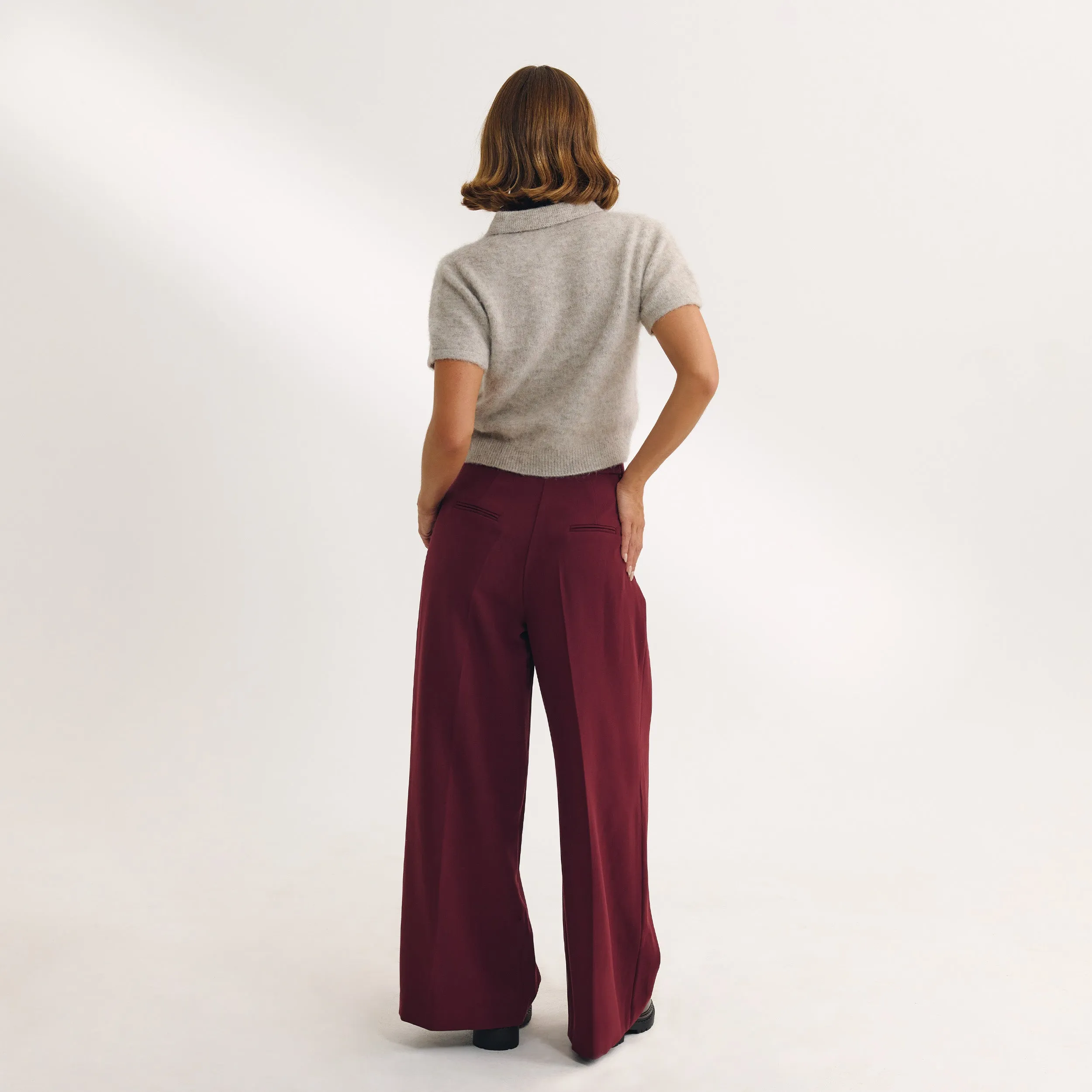 Seamless Design Relaxed Look Wide-Leg Tailored Trousers - Cherry Lacquer