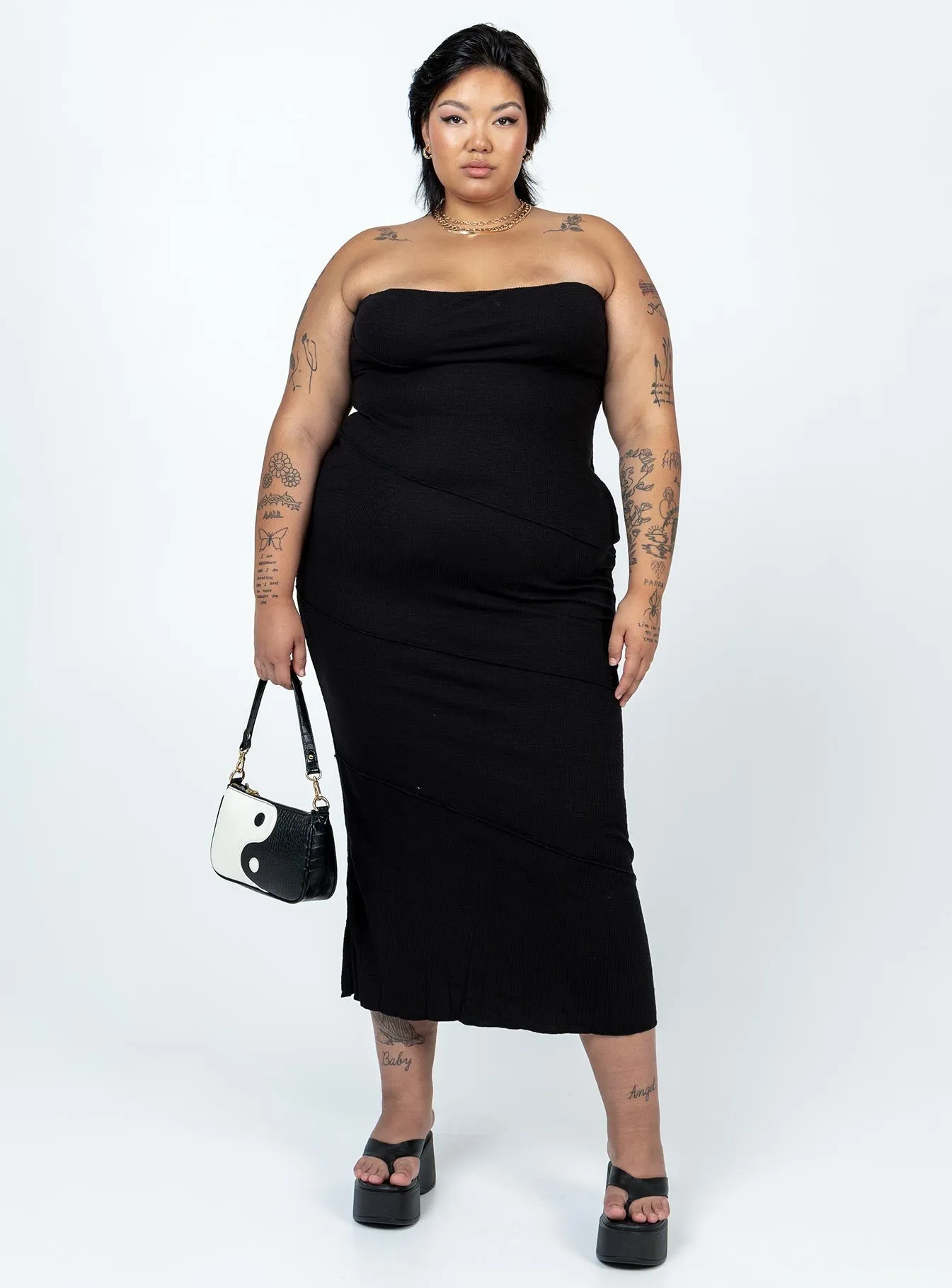 Oscar Midi Dress Black Curve V Neckline Modern Texture