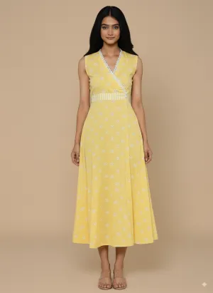Sporty Look WideCollarDesign Lemonade Printed Dress
