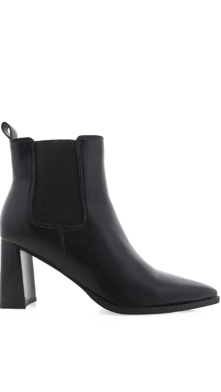 Umiko Boots - Black All Terrain Fit