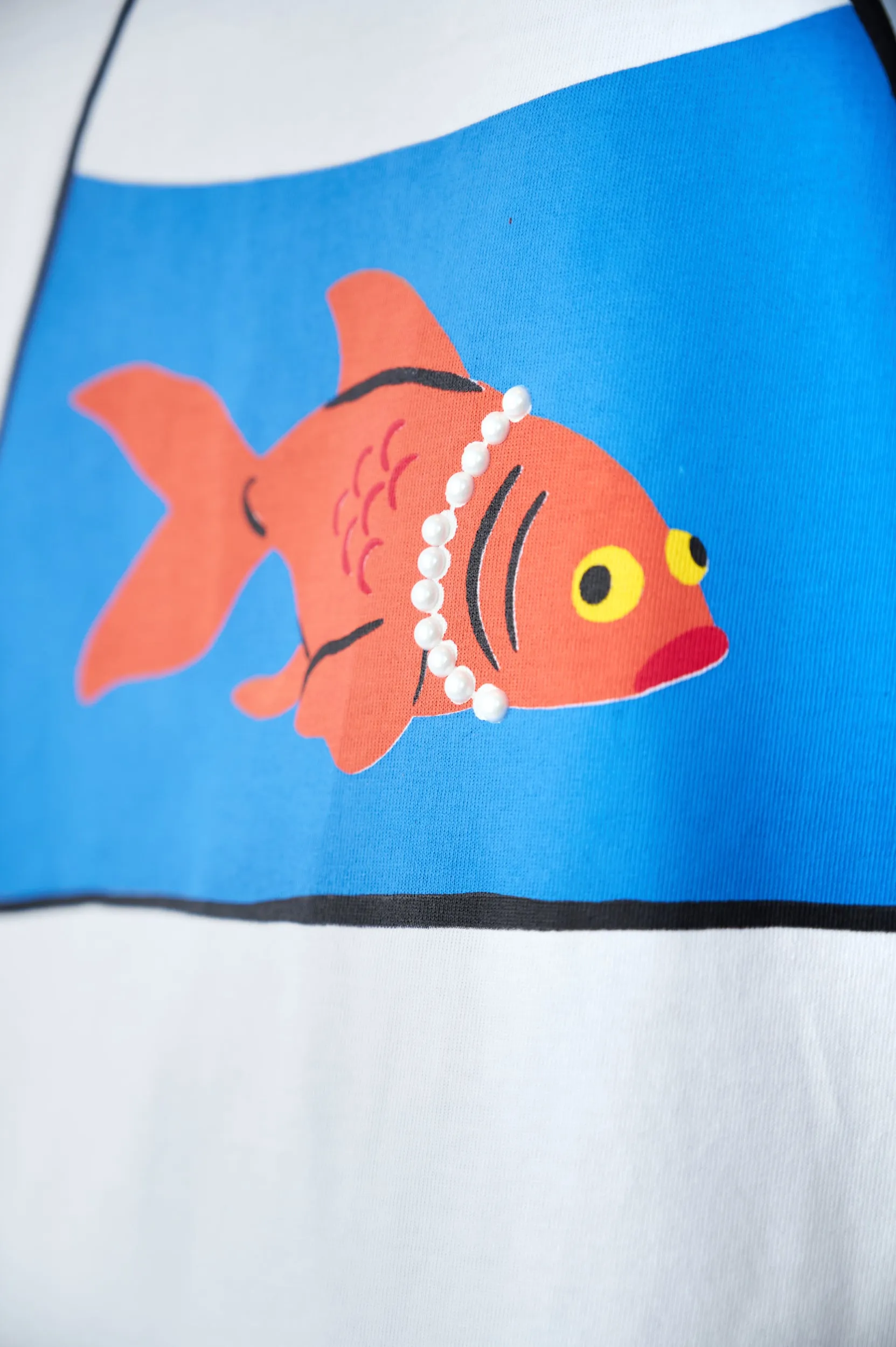 Oversized Printed Tee with Goldfish Anti Pilling Treatment