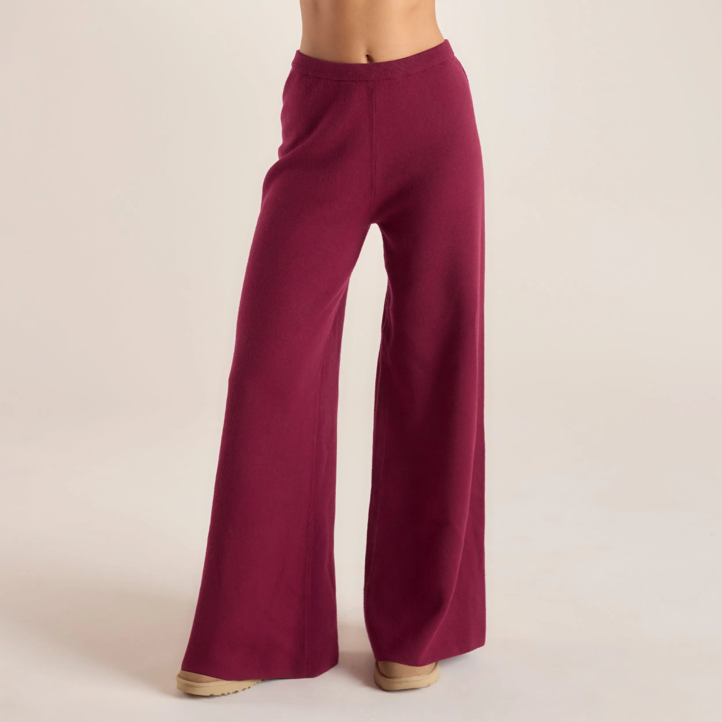 Comfort Flex Logo Knitted Pants - Burgundy