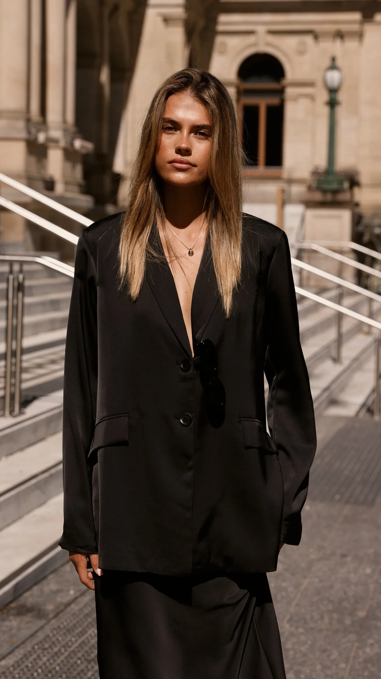 Verity Blazer - Black Scratch Resistant Zippers