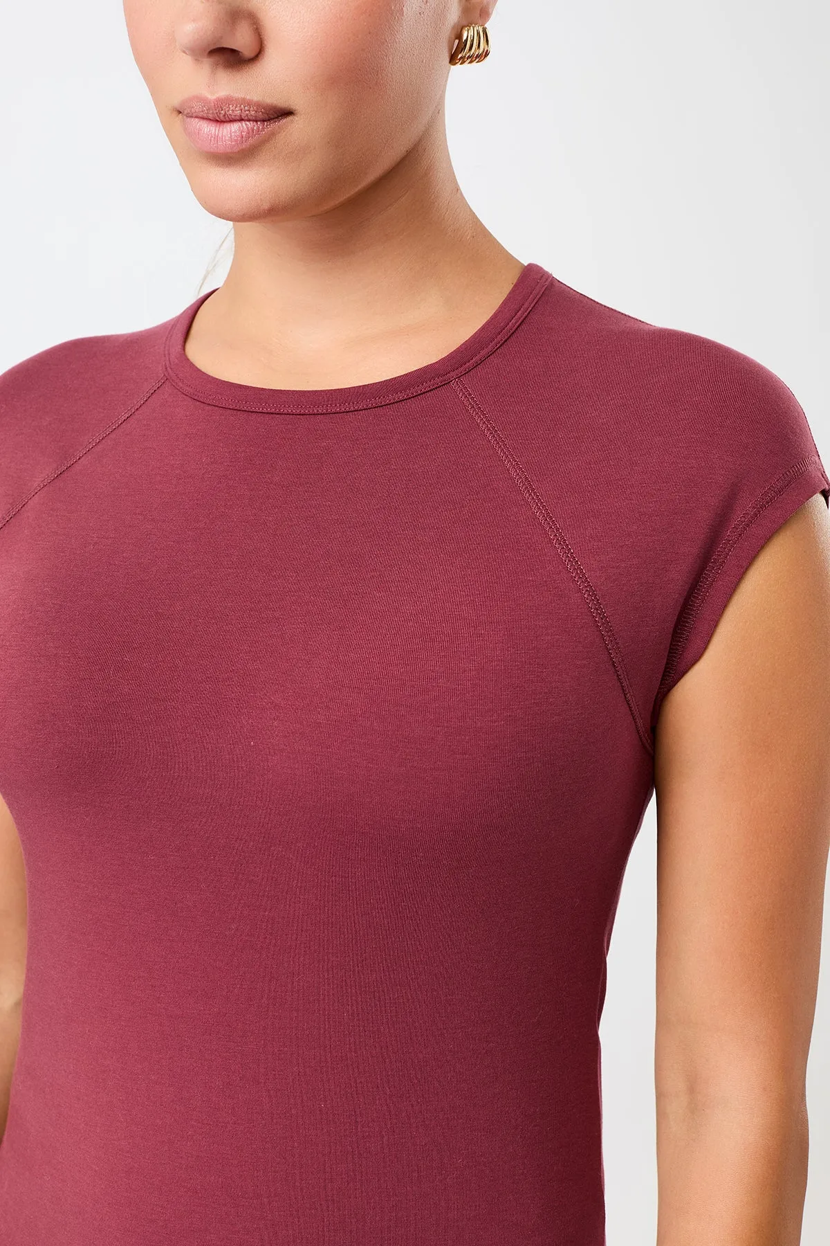 Slim Fit T-Shirt - Beet Comfortable Weave