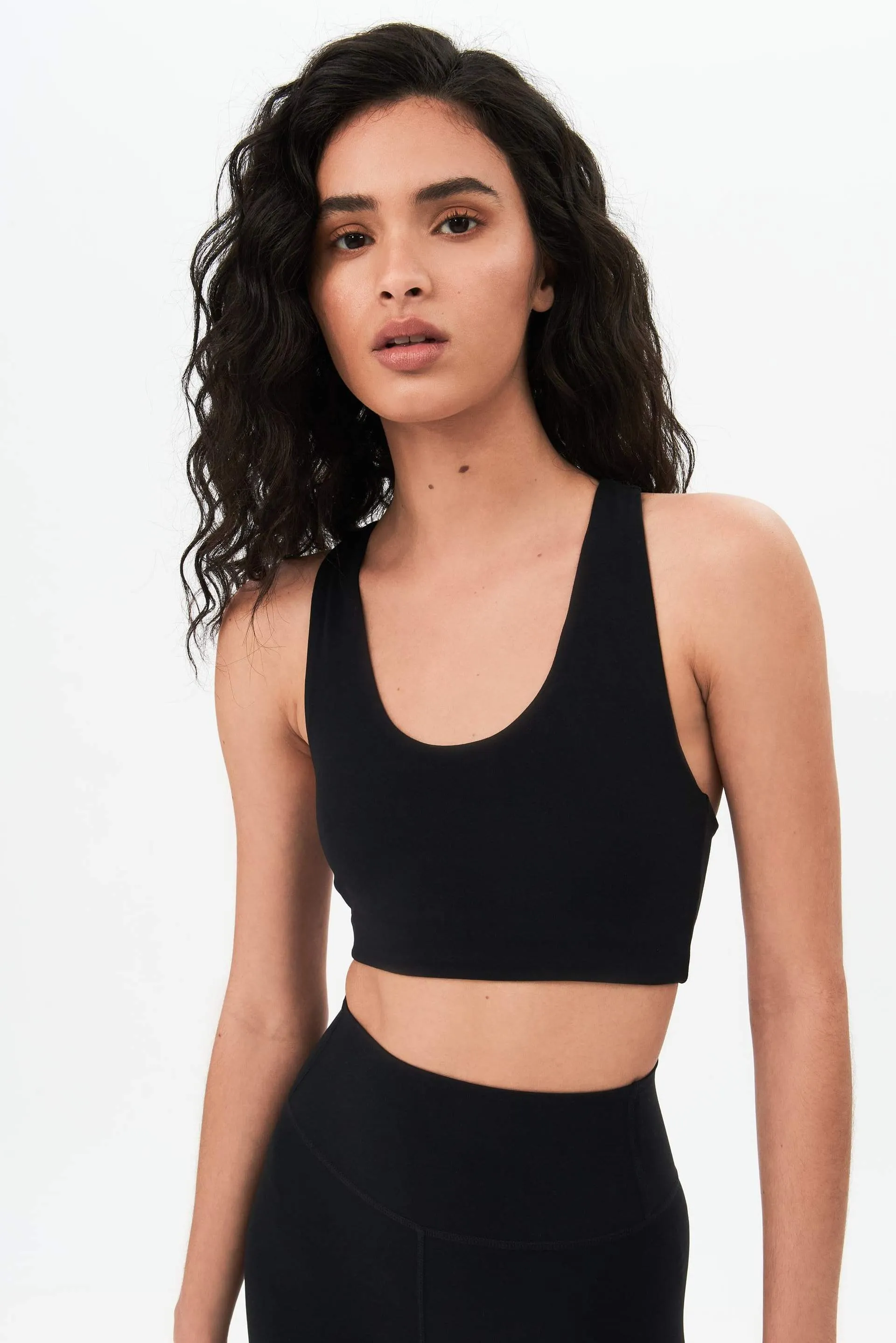 Sara Airweight Bra, Black geometric Bounce Reduction Technology