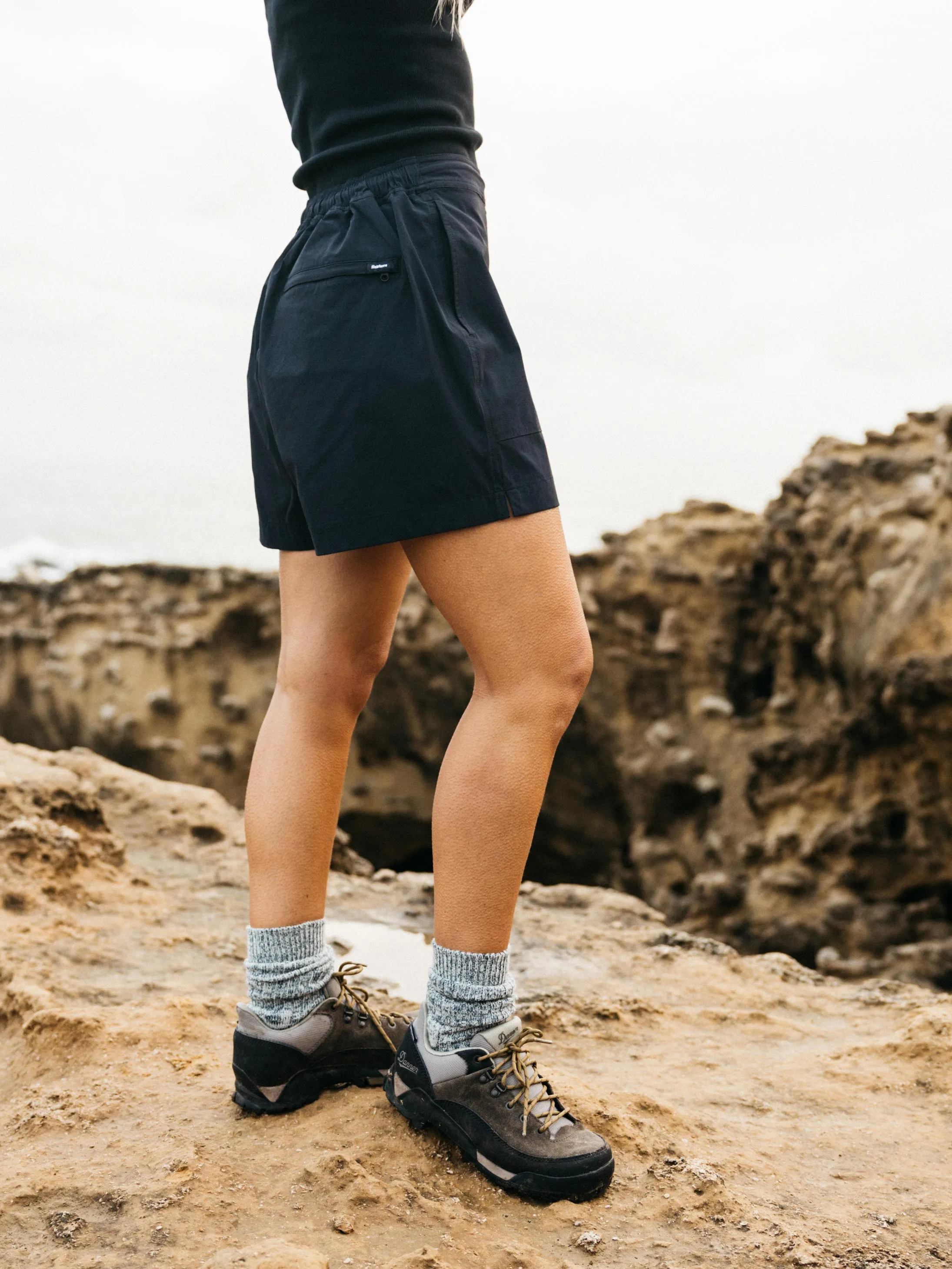 skiing gear Women's Walker Hybrid Short