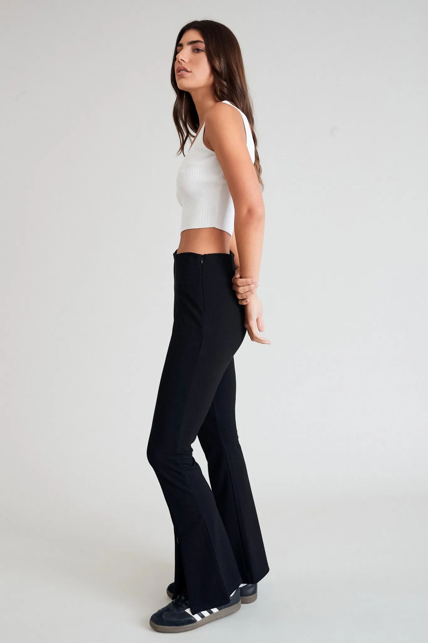Fine Knit Flare Zip Pant (Black) stain resistant coating