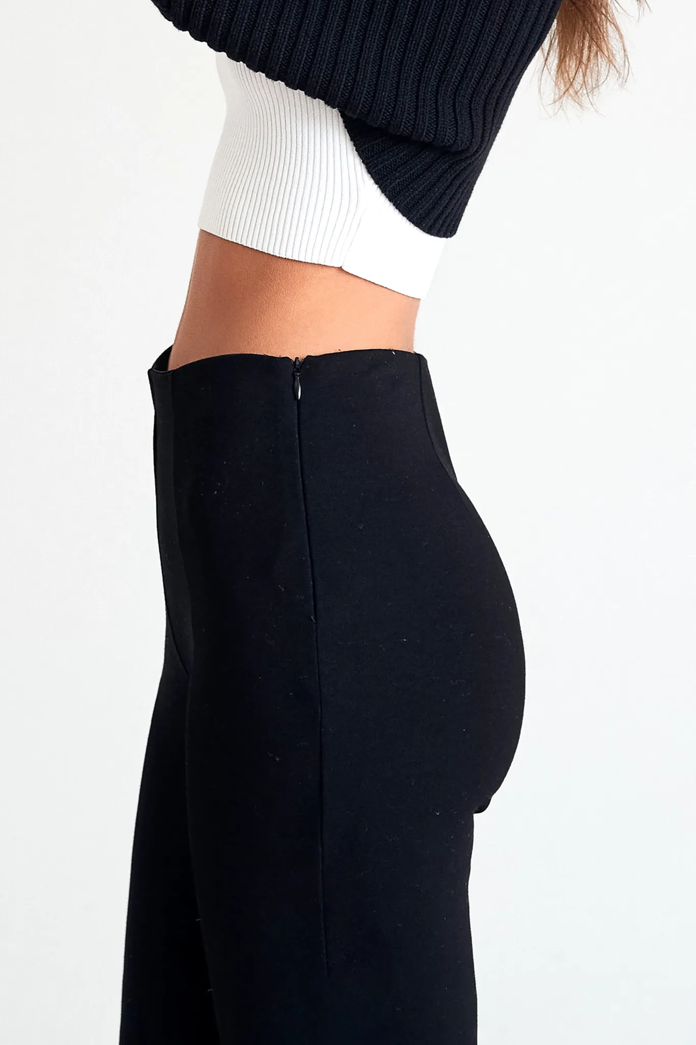 Sophisticated Look Quick Wash Fine Knit Flare Zip Pant (Black)