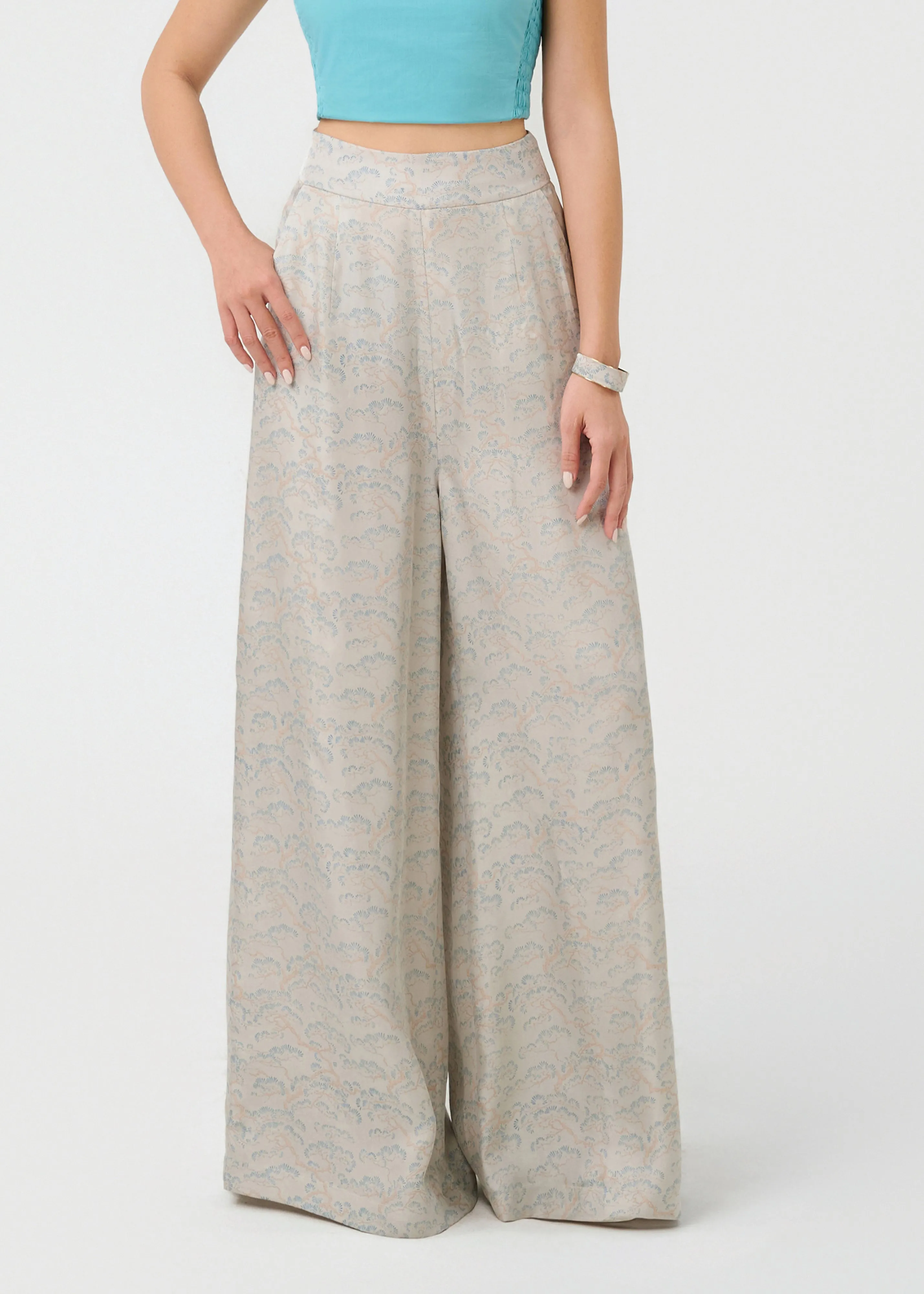 BINH MINH - PEARLWOOD SKY Athletic Flex Wear