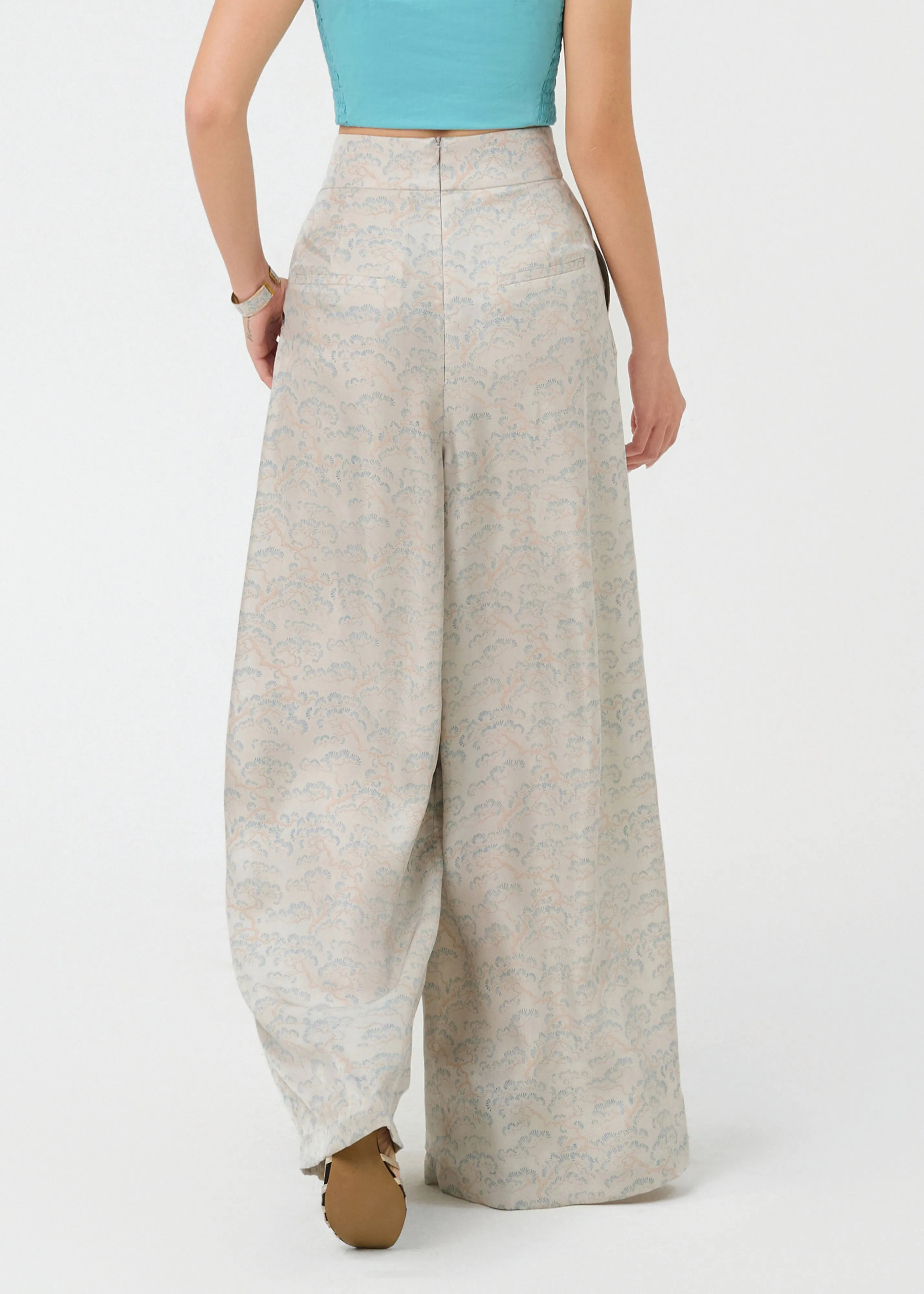 Feminine Cut Casual Edge BINH MINH - PEARLWOOD SKY