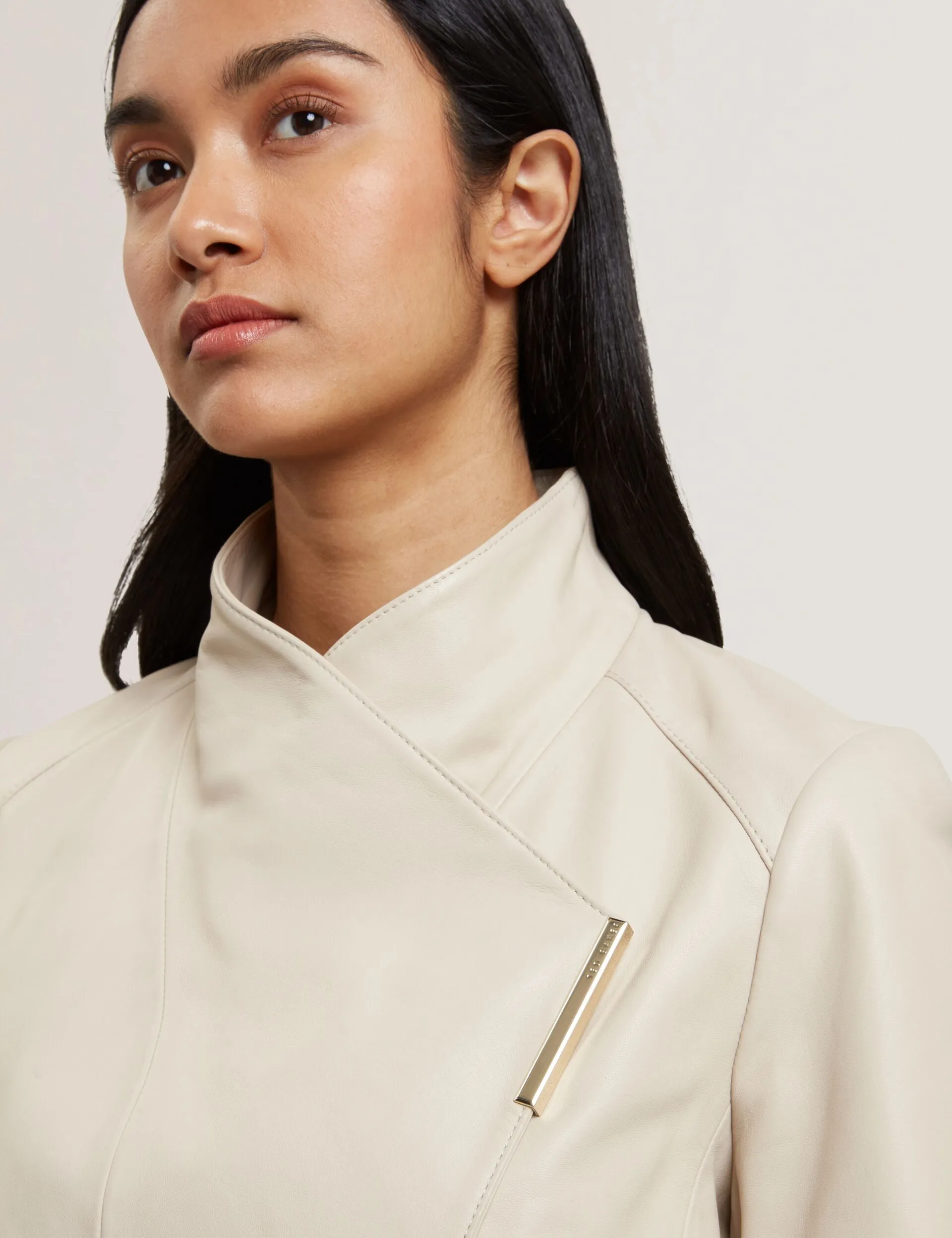 RIYOZE | IVORY Compact Packability Bright Color