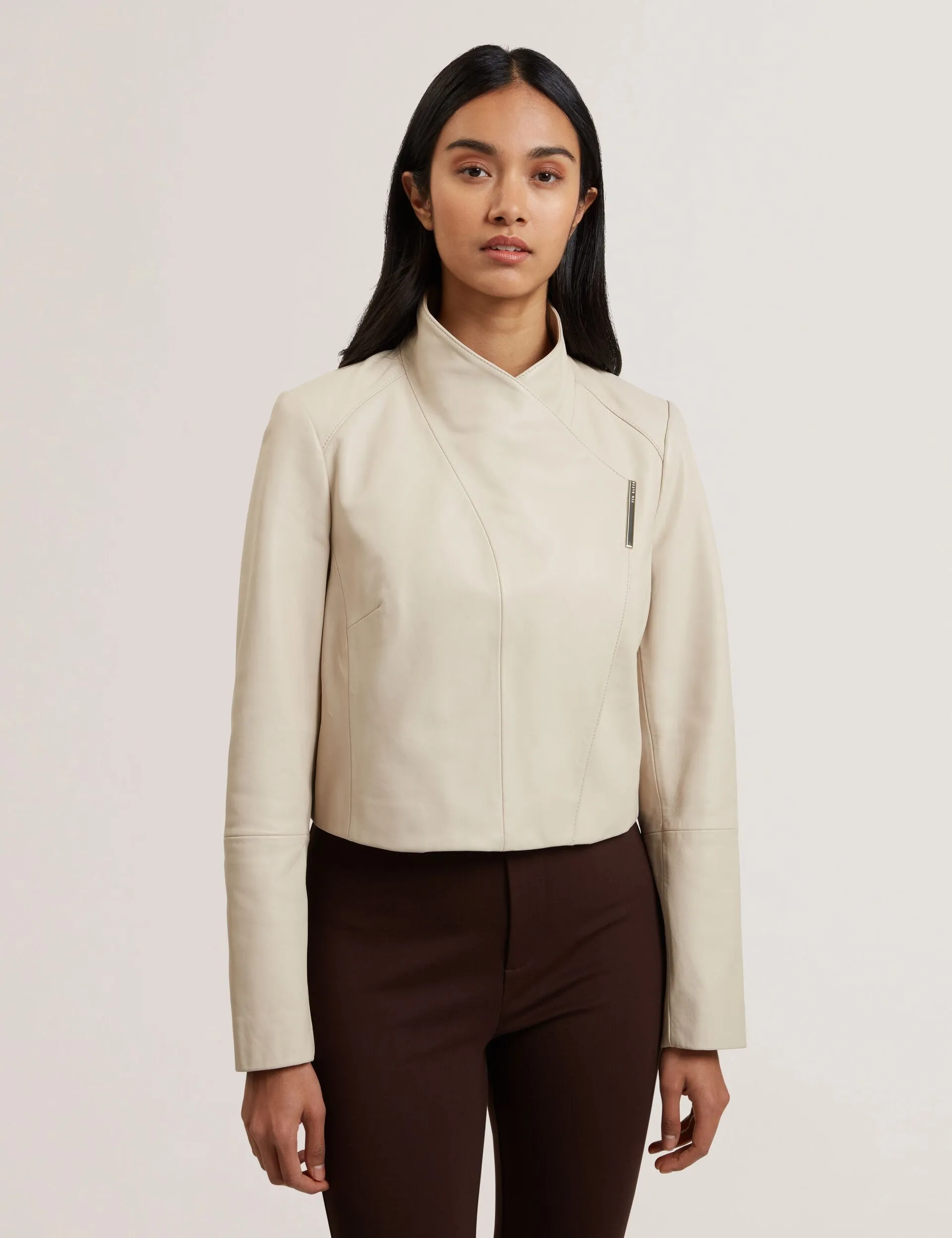 Anti Static Finish Long Sleeve RIYOZE | IVORY